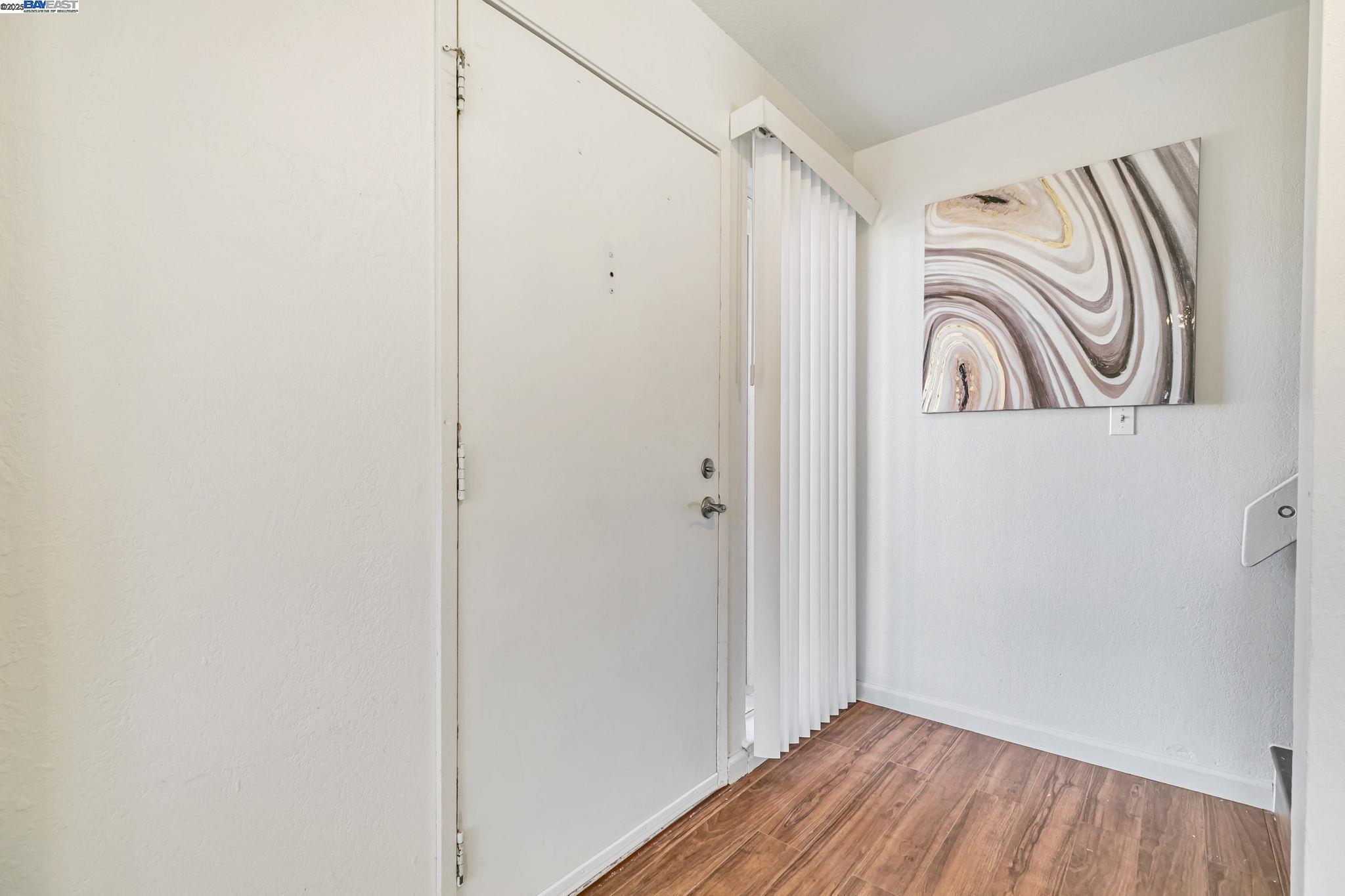 Photo #8: 41106651 Listing: Photo #8