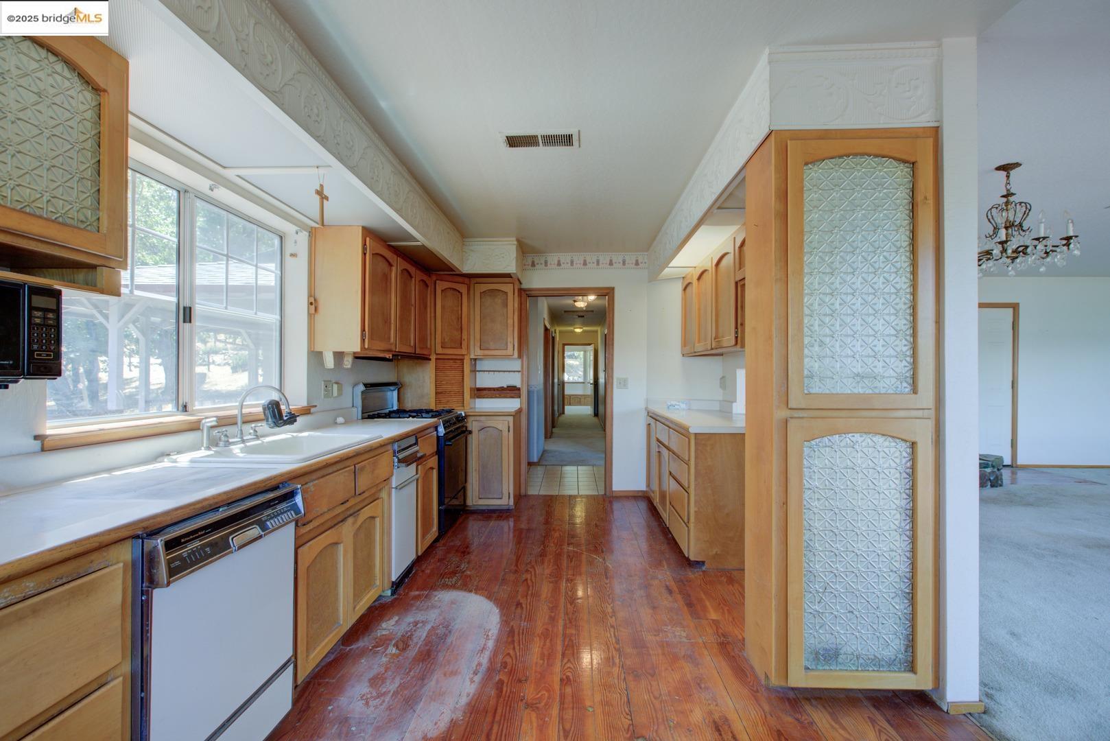 Detail Gallery Image 18 of 42 For 21021 Heavenly Dr, Sonora,  CA 95370 - 3 Beds | 2/1 Baths
