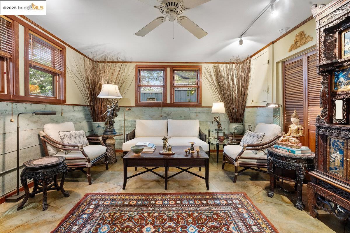 Detail Gallery Image 22 of 49 For 1924 7th Ave, Oakland,  CA 94606 - – Beds | – Baths