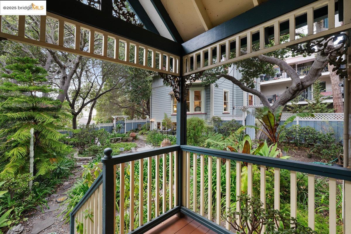 Detail Gallery Image 30 of 49 For 1924 7th Ave, Oakland,  CA 94606 - – Beds | – Baths