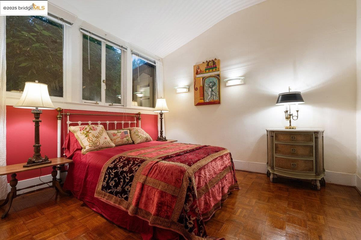Detail Gallery Image 37 of 49 For 1924 7th Ave, Oakland,  CA 94606 - – Beds | – Baths