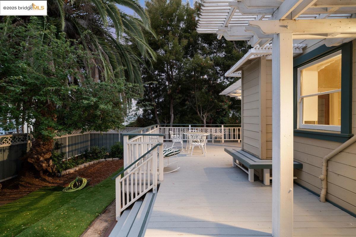 Detail Gallery Image 43 of 49 For 1924 7th Ave, Oakland,  CA 94606 - – Beds | – Baths