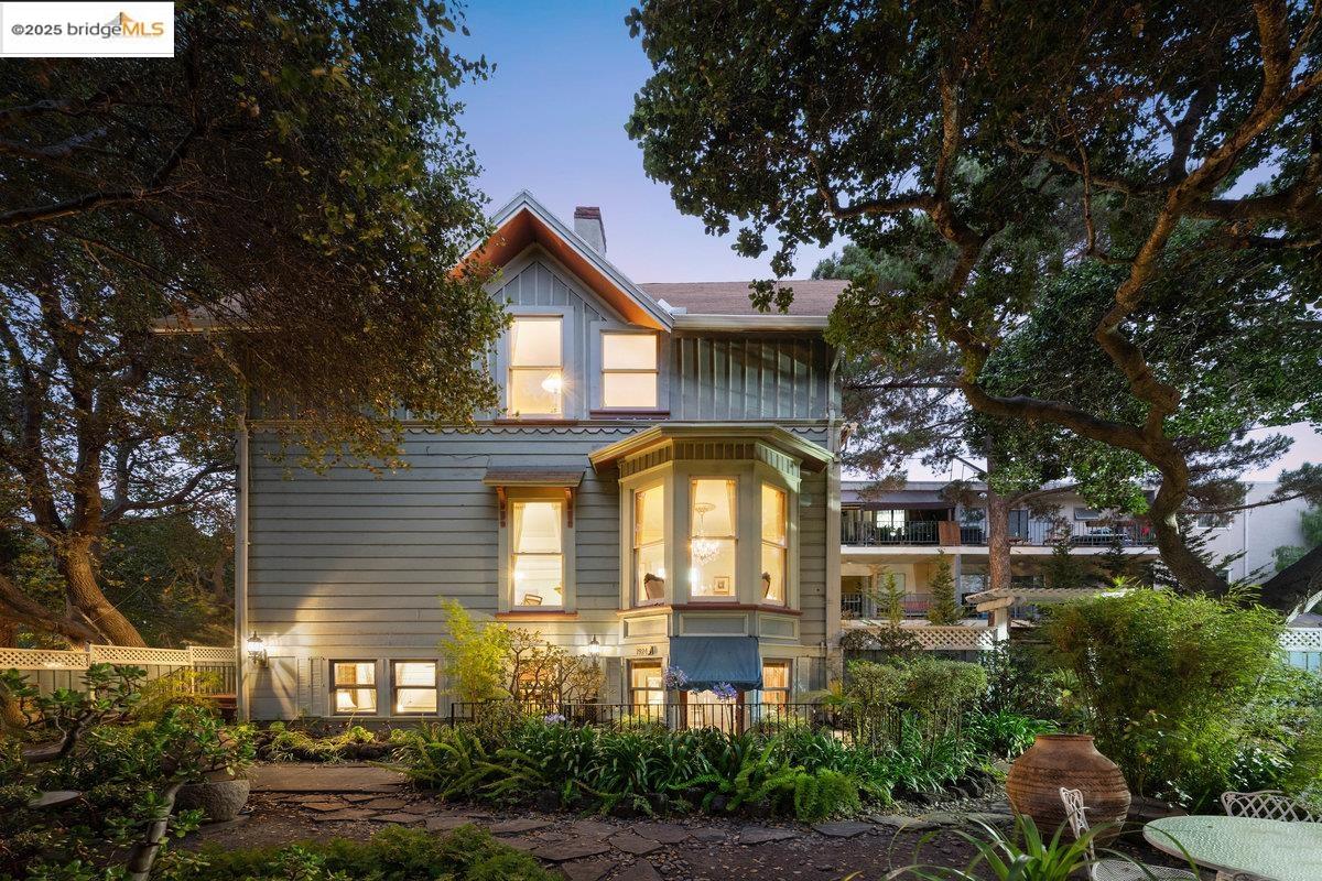 Detail Gallery Image 48 of 49 For 1924 7th Ave, Oakland,  CA 94606 - – Beds | – Baths