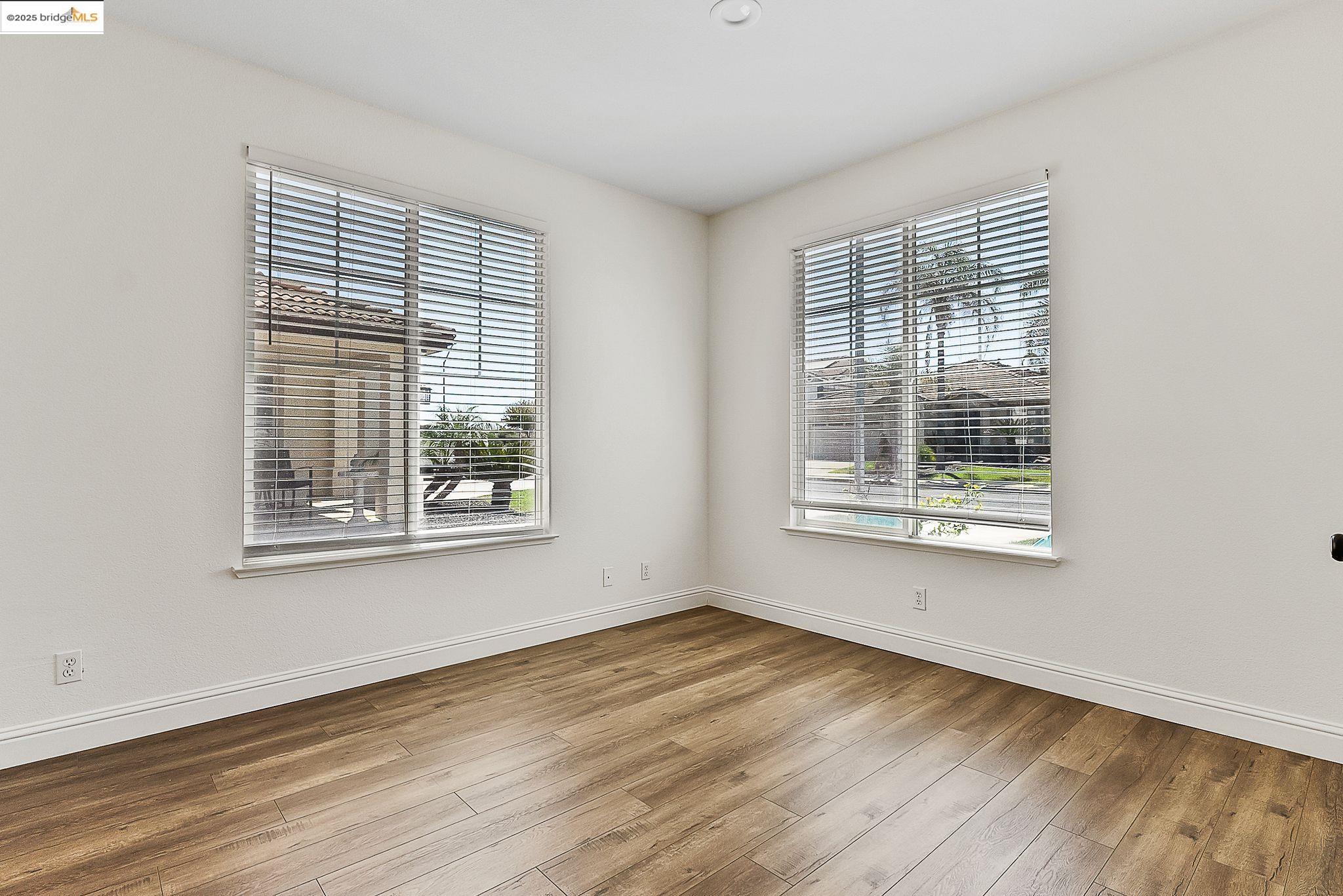 Detail Gallery Image 21 of 42 For 328 Fareham Ct, Discovery Bay,  CA 94505 - 3 Beds | 2 Baths