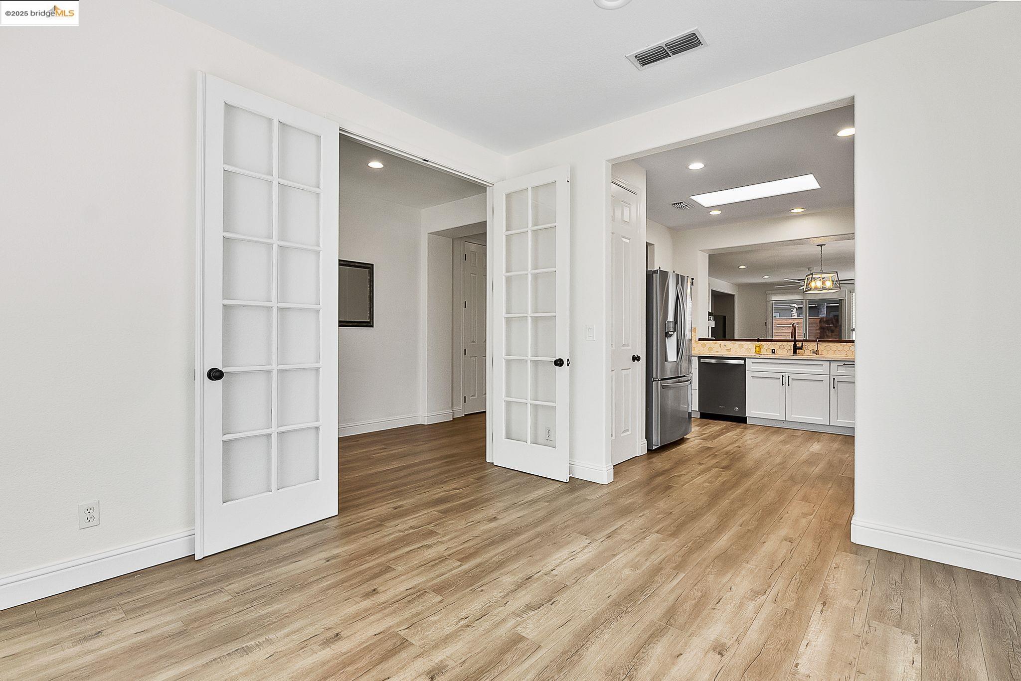 Detail Gallery Image 23 of 42 For 328 Fareham Ct, Discovery Bay,  CA 94505 - 3 Beds | 2 Baths