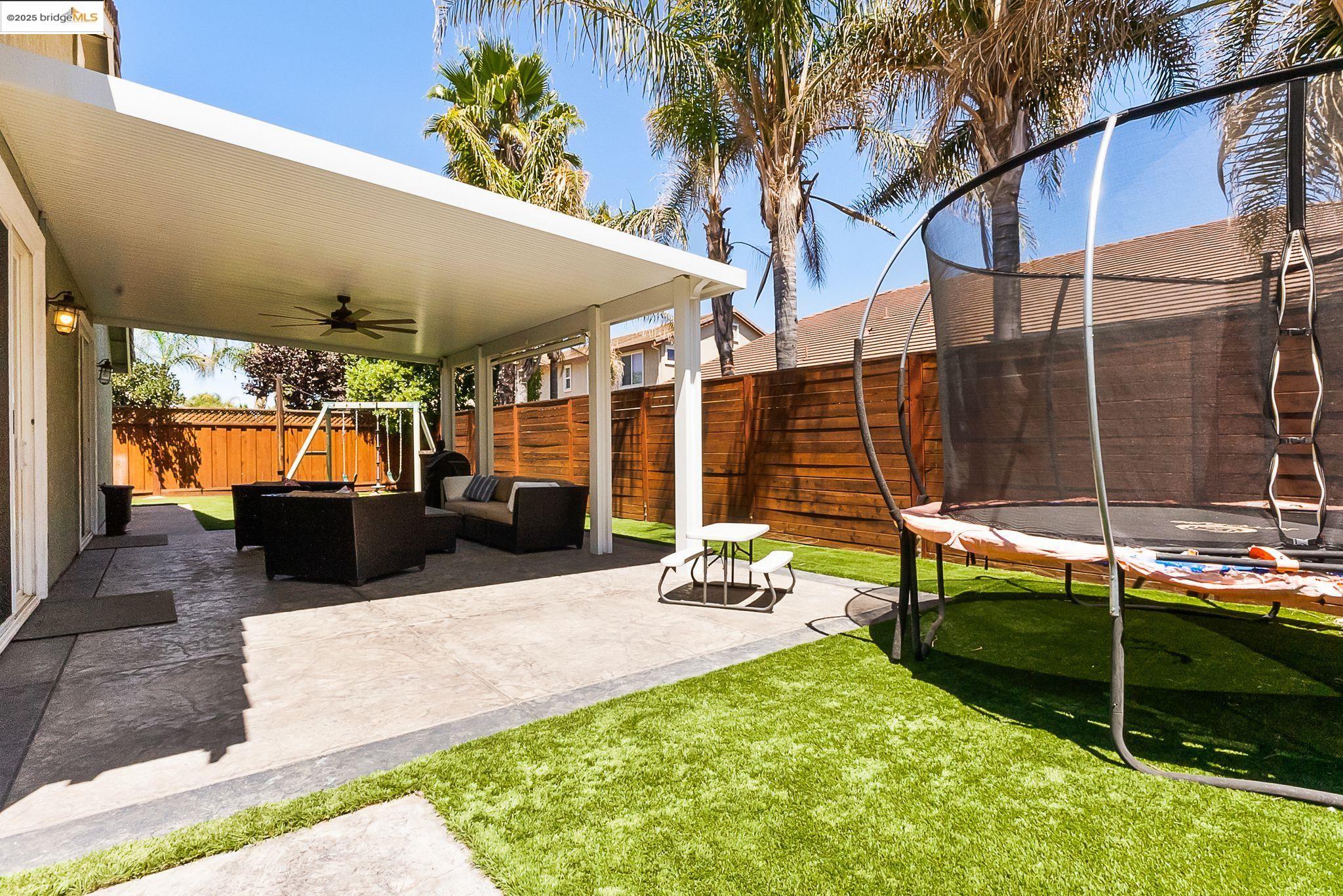 Detail Gallery Image 37 of 42 For 328 Fareham Ct, Discovery Bay,  CA 94505 - 3 Beds | 2 Baths