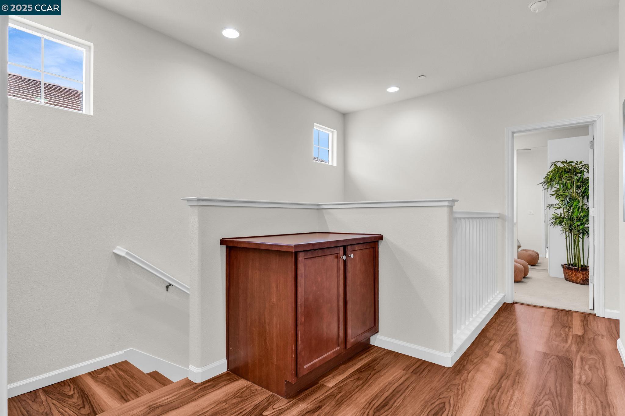 Detail Gallery Image 21 of 42 For 6983 Alamo Creek Trl, Dublin,  CA 94568 - 4 Beds | 3/1 Baths