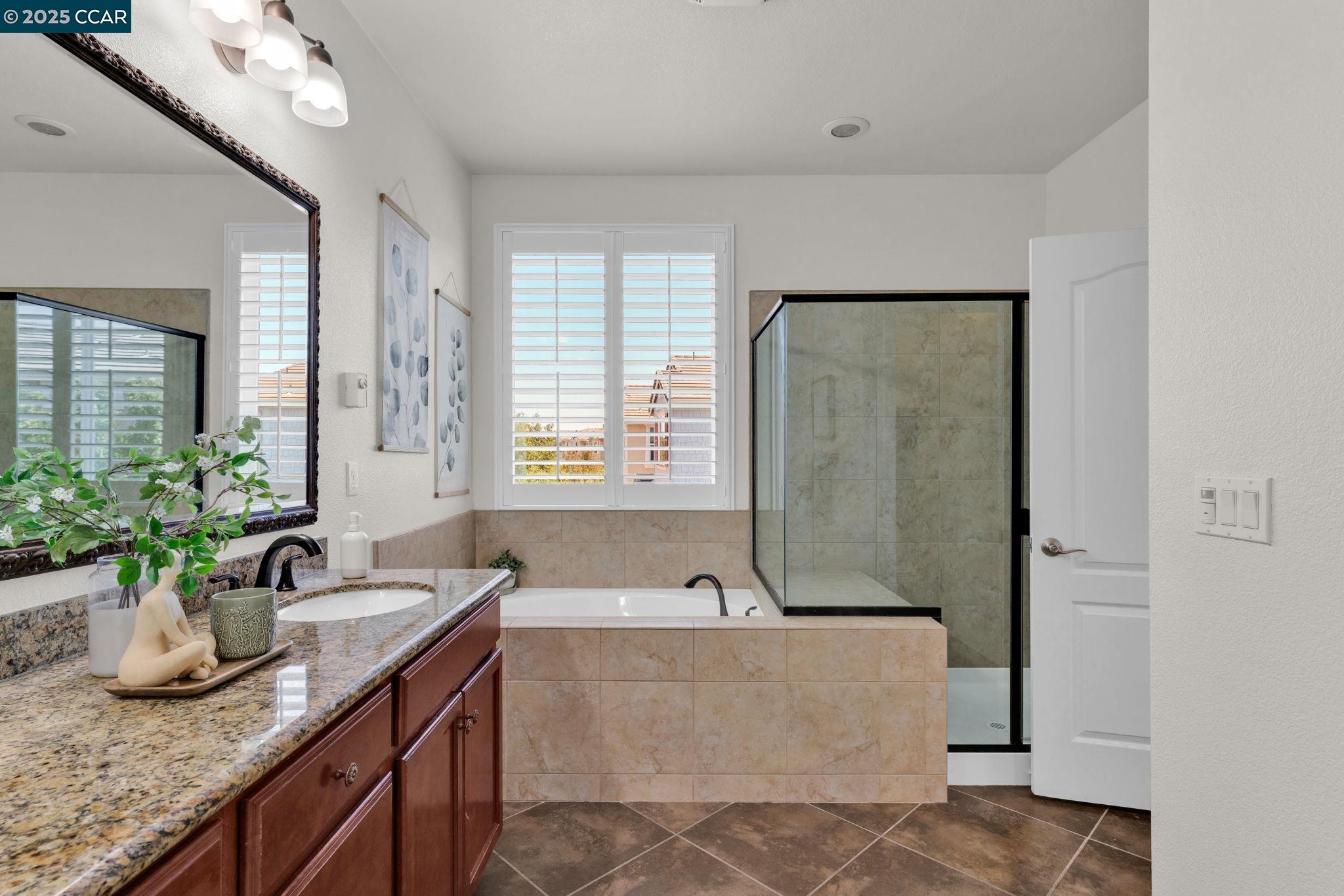 Detail Gallery Image 24 of 42 For 6983 Alamo Creek Trl, Dublin,  CA 94568 - 4 Beds | 3/1 Baths