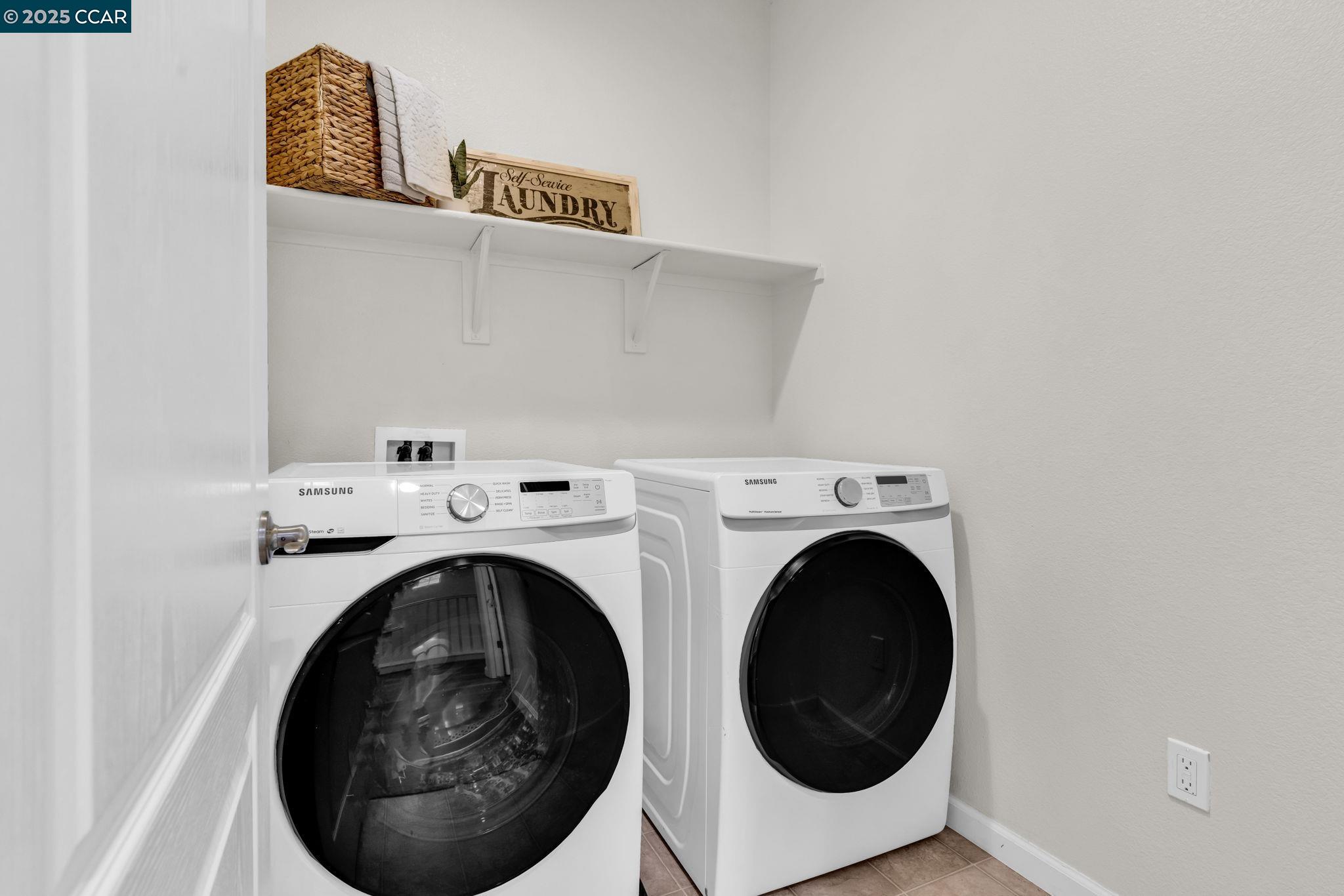 Detail Gallery Image 31 of 42 For 6983 Alamo Creek Trl, Dublin,  CA 94568 - 4 Beds | 3/1 Baths
