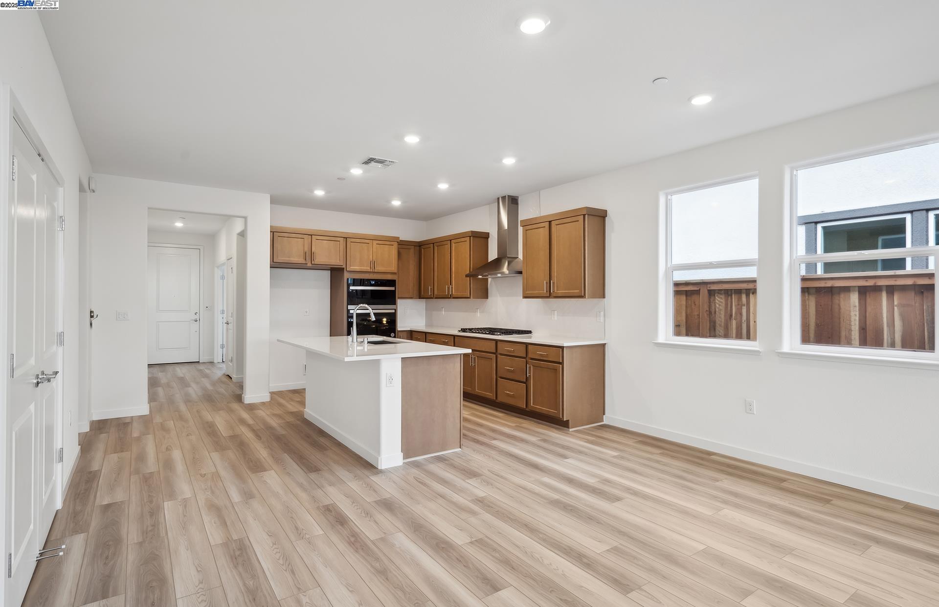 Detail Gallery Image 11 of 47 For 17870 Brightwood Avenue, Lathrop,  CA 95330 - 2 Beds | 2 Baths
