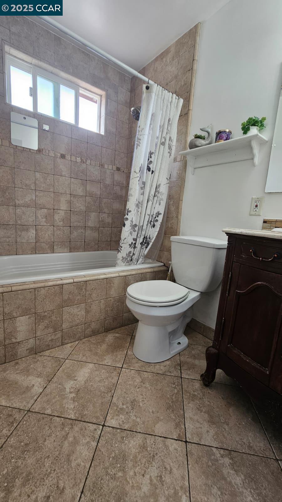 Detail Gallery Image 16 of 26 For 1051 Saint Andrews Dr, El Sobrante,  CA 94803 - 2 Beds | 1 Baths