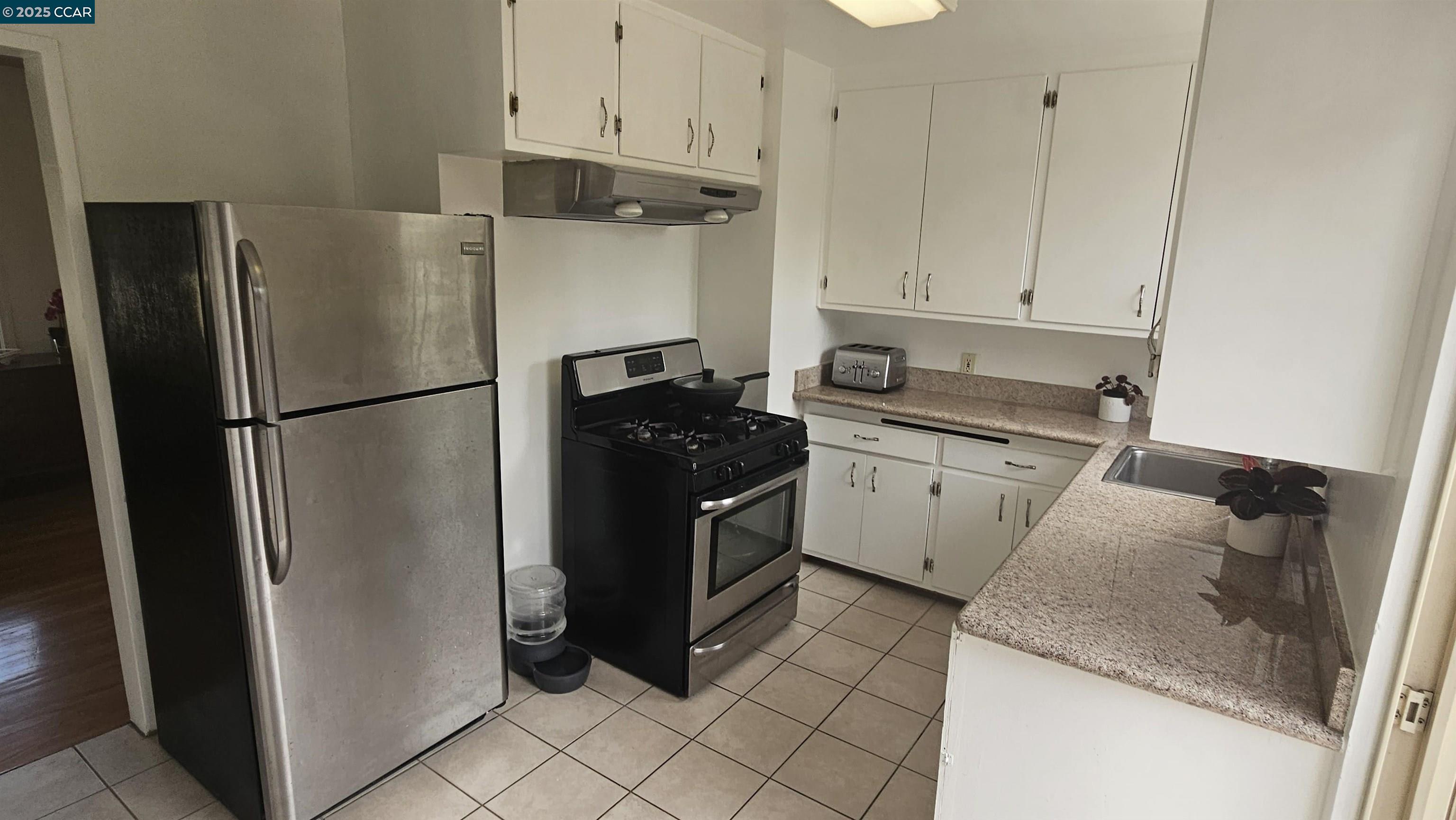 Detail Gallery Image 17 of 26 For 1051 Saint Andrews Dr, El Sobrante,  CA 94803 - 2 Beds | 1 Baths
