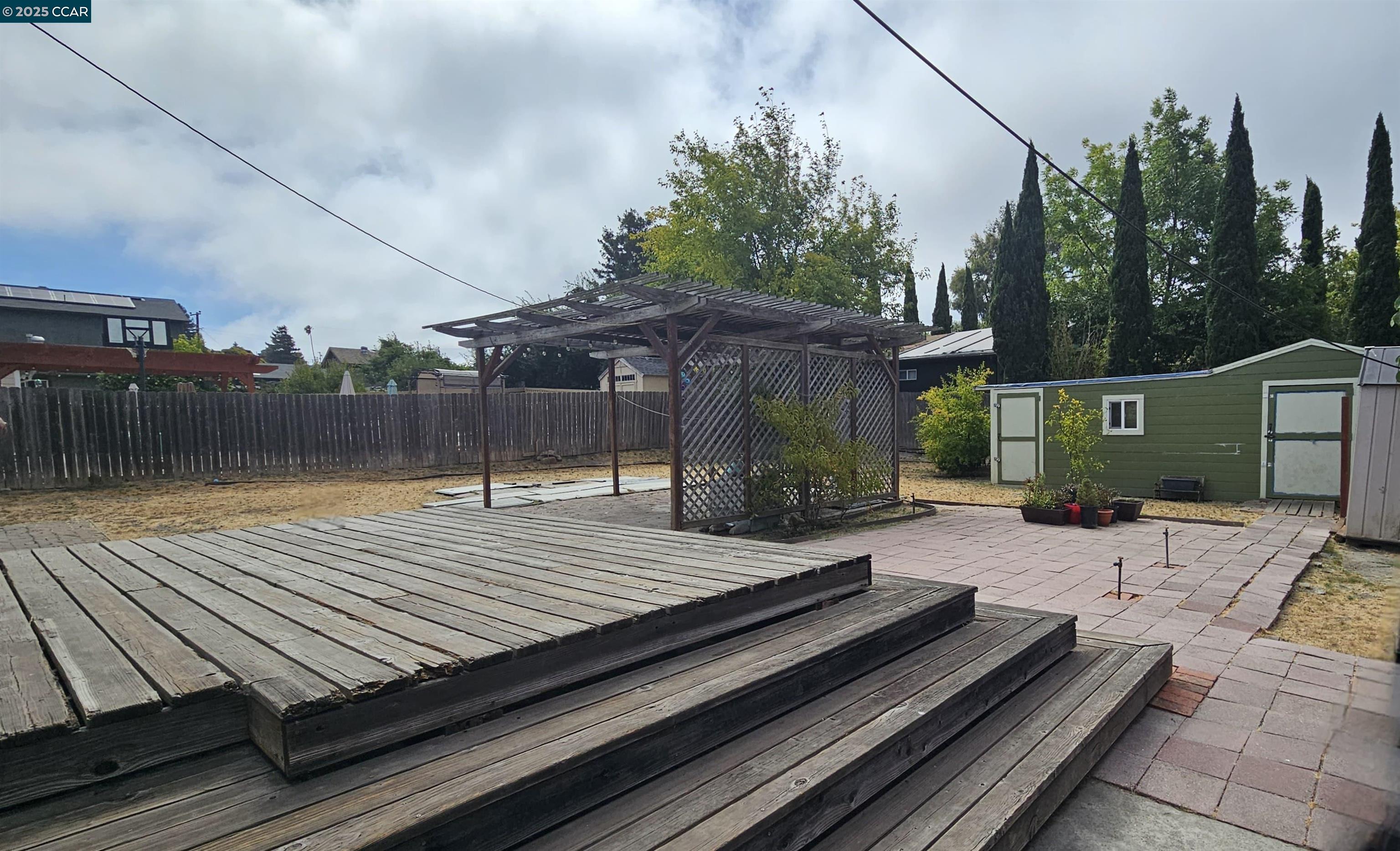 Detail Gallery Image 21 of 26 For 1051 Saint Andrews Dr, El Sobrante,  CA 94803 - 2 Beds | 1 Baths