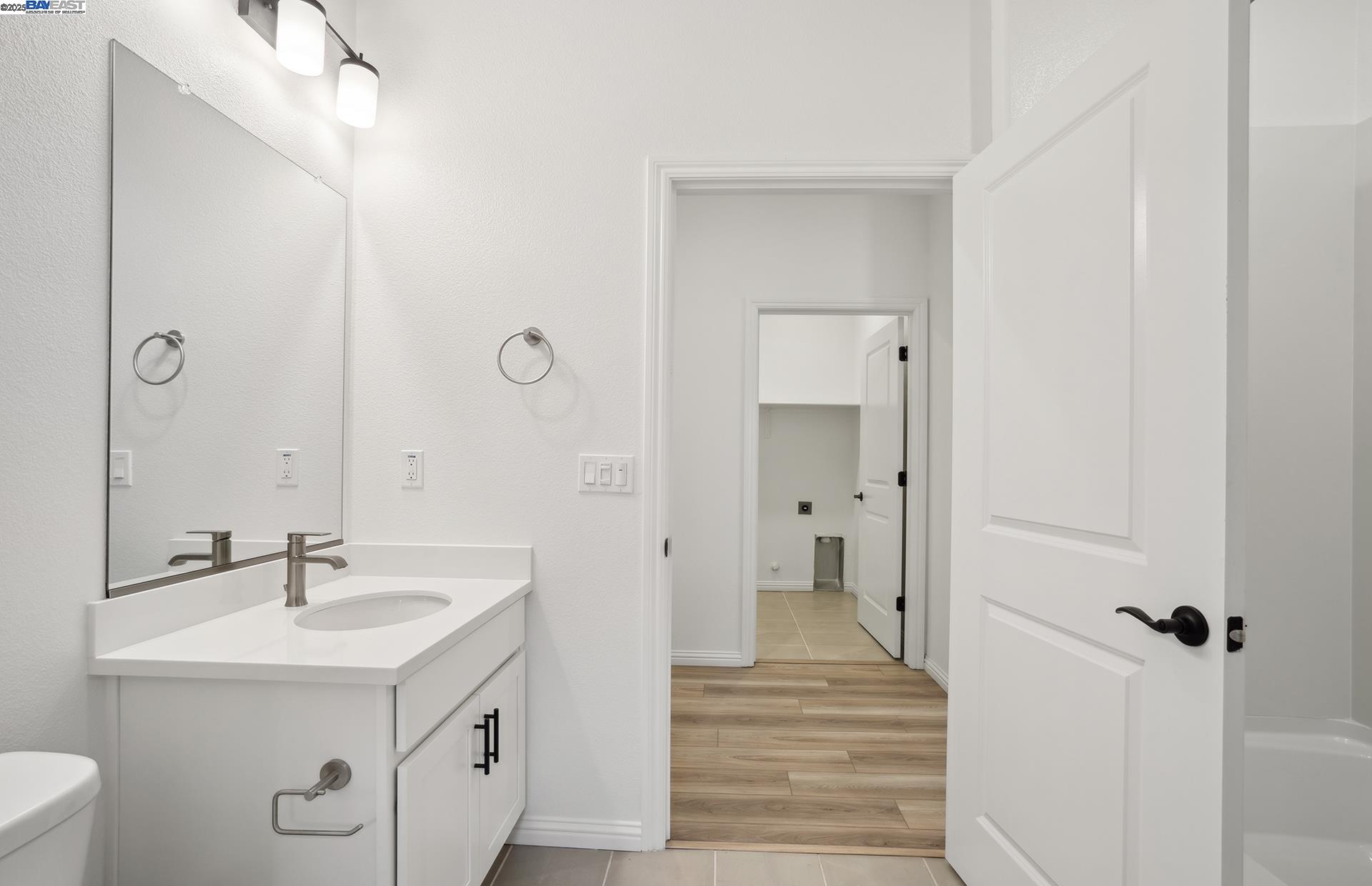 Detail Gallery Image 24 of 36 For 17858 Brightwood Avenue, Lathrop,  CA 95330 - 3 Beds | 2 Baths