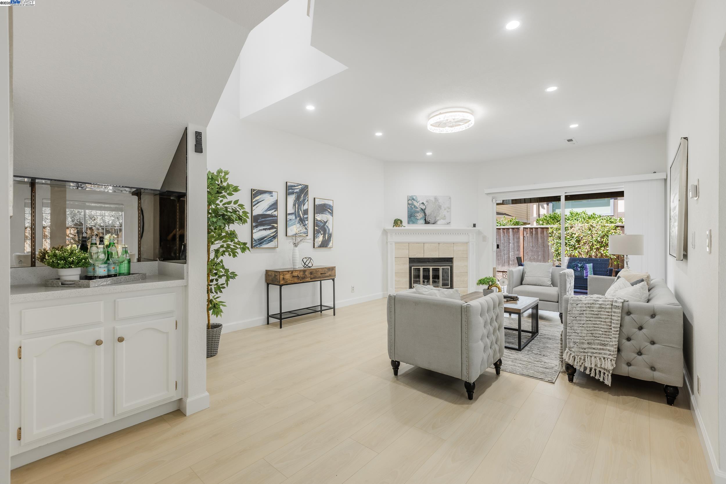 Detail Gallery Image 11 of 35 For 777 Erie Cir, Milpitas,  CA 95035 - 4 Beds | 2/1 Baths