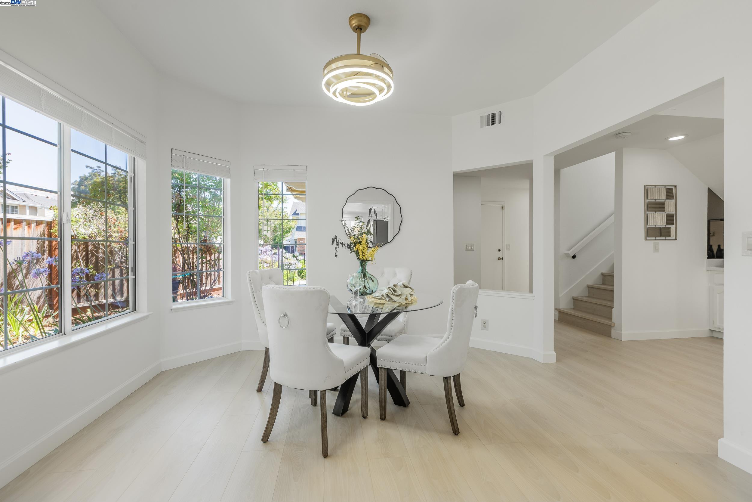 Detail Gallery Image 12 of 35 For 777 Erie Cir, Milpitas,  CA 95035 - 4 Beds | 2/1 Baths