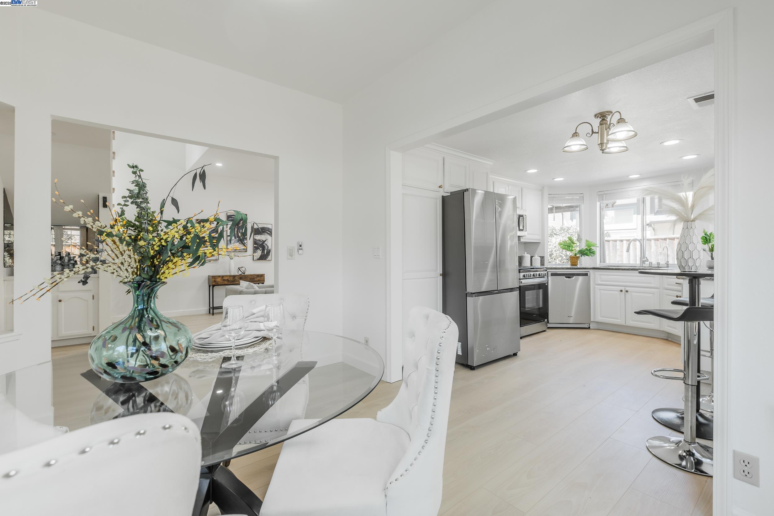 Detail Gallery Image 9 of 35 For 777 Erie Cir, Milpitas,  CA 95035 - 4 Beds | 2/1 Baths
