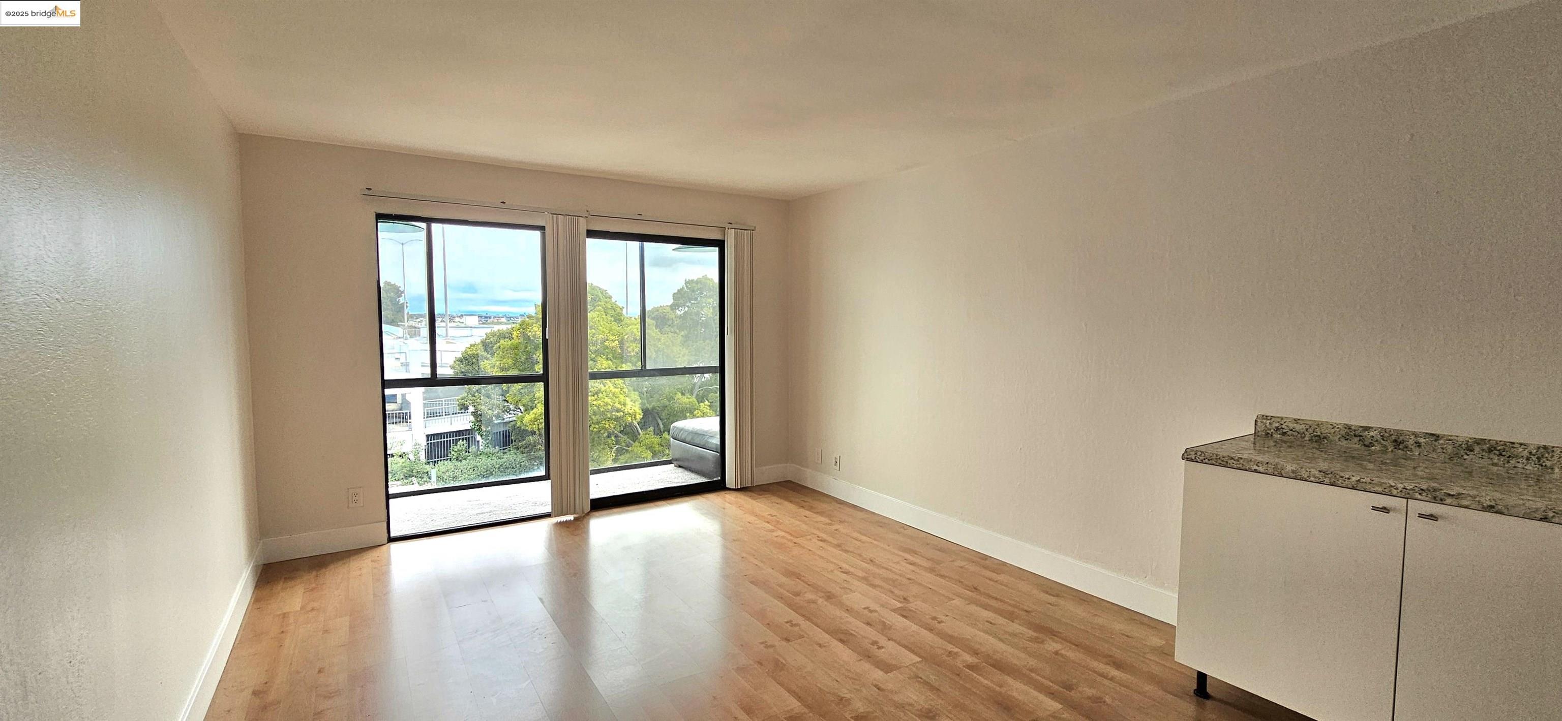 Photo #2: 41106666 Listing 