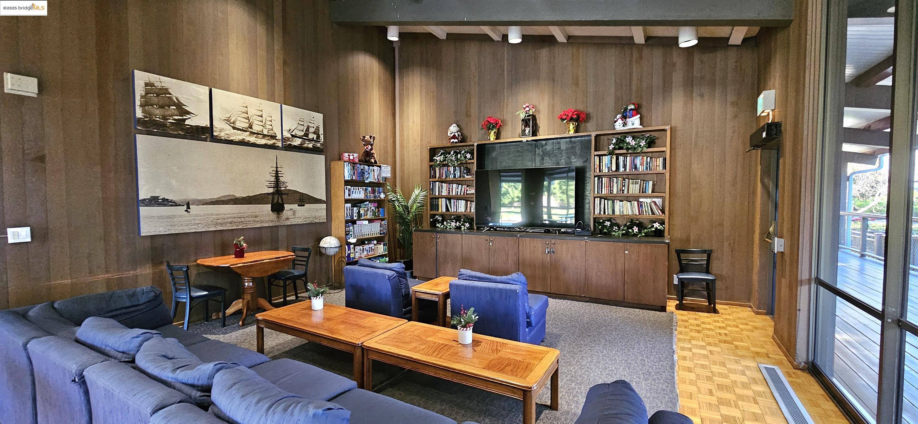 Detail Gallery Image 26 of 29 For 4 Captain Dr #E405,  Emeryville,  CA 94608 - 1 Beds | 1 Baths