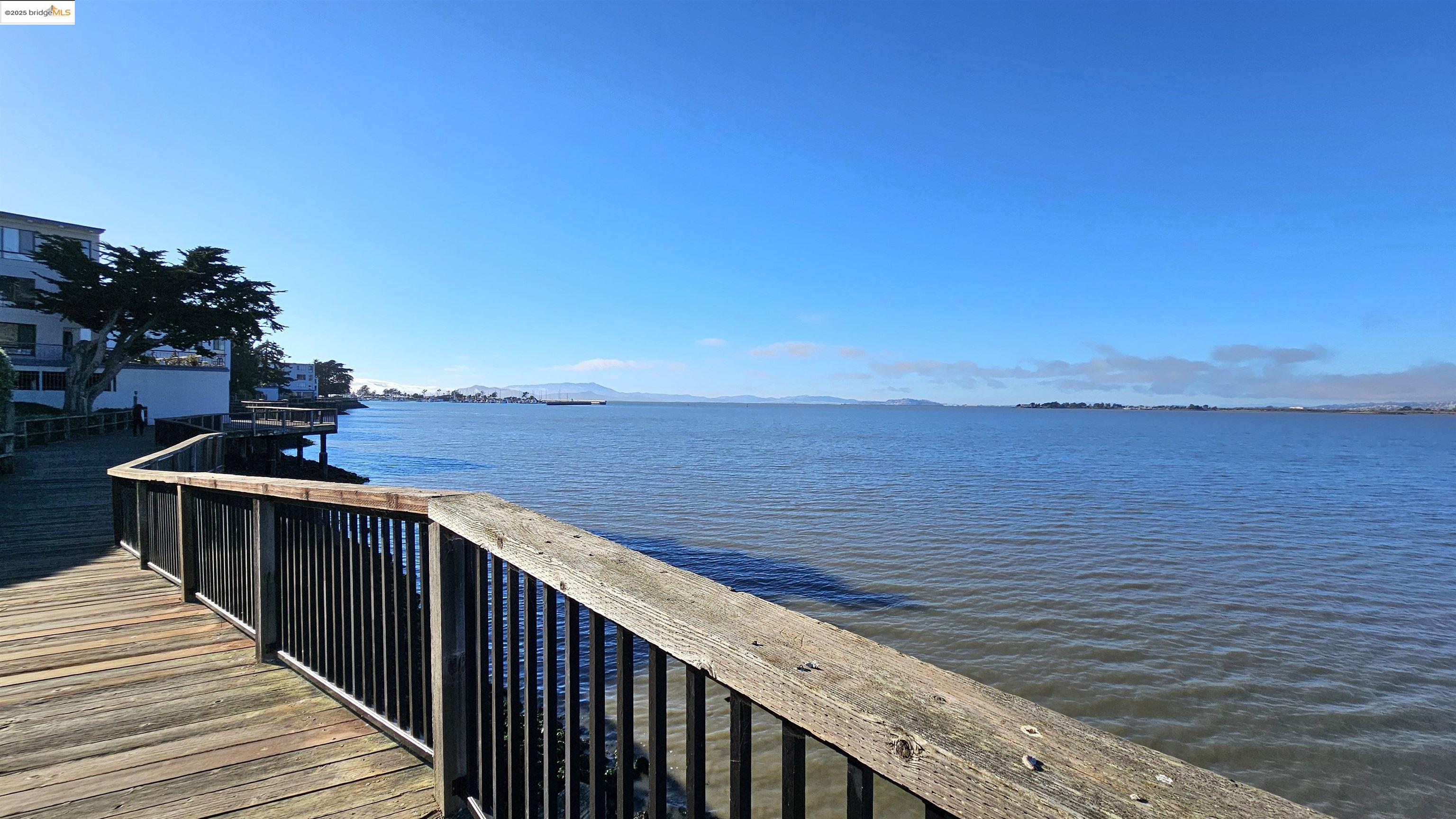 Detail Gallery Image 27 of 29 For 4 Captain Dr #E405,  Emeryville,  CA 94608 - 1 Beds | 1 Baths