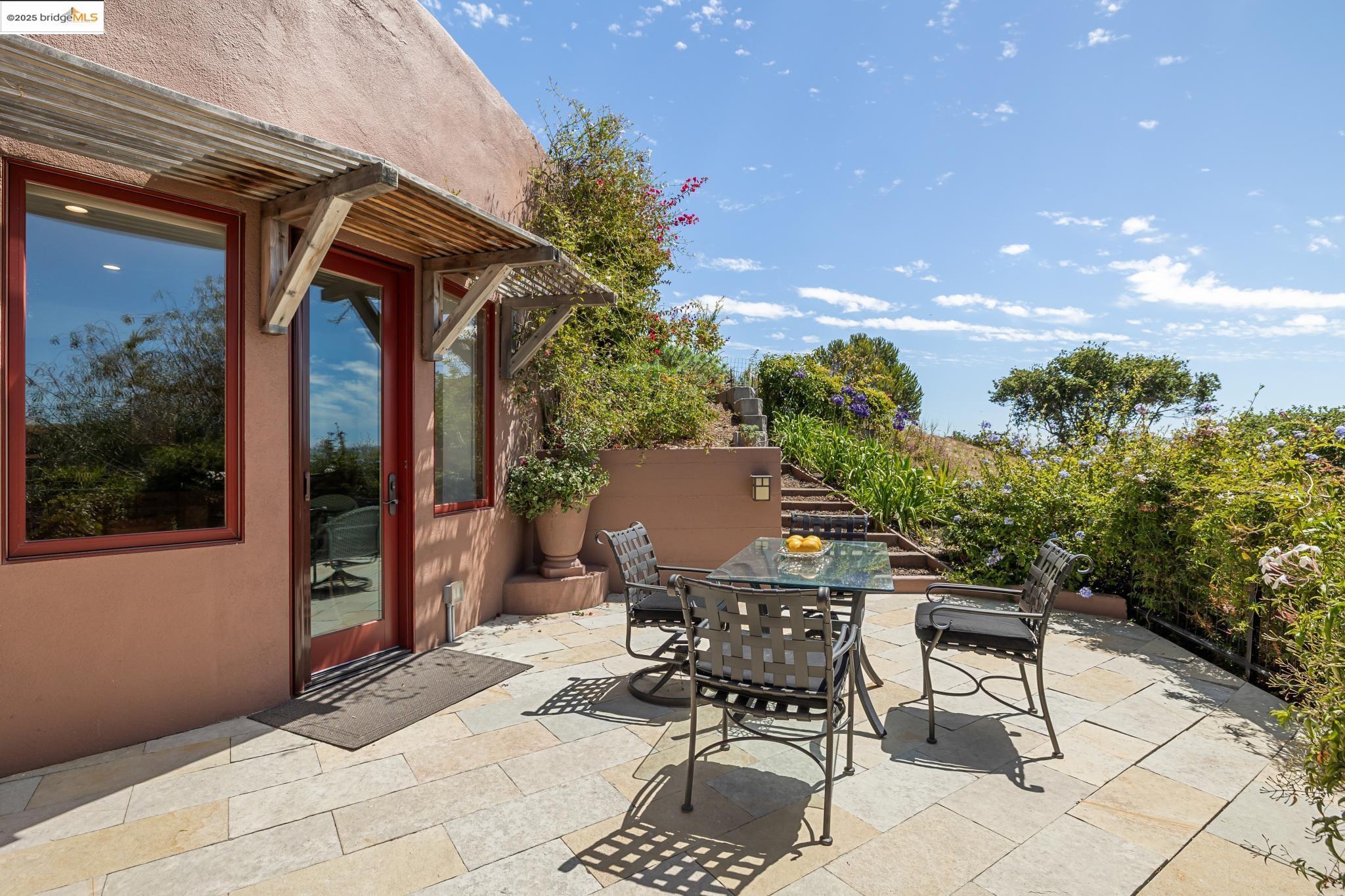Detail Gallery Image 32 of 36 For 435 Tremont Avenue, Richmond,  CA 94801 - 4 Beds | 4 Baths