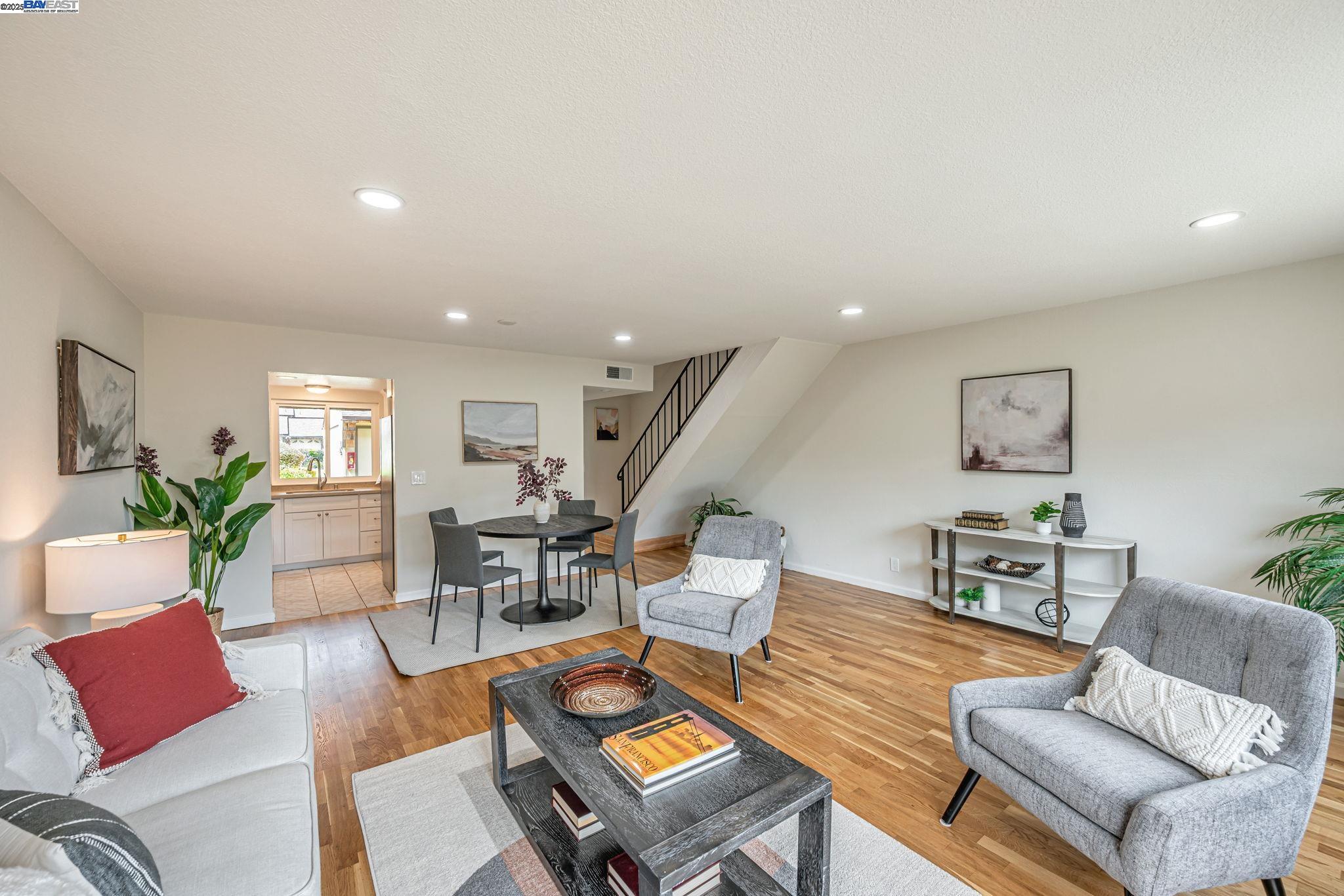 Detail Gallery Image 3 of 28 For 2751 Duhallow Way, South San Francisco,  CA 94080 - 3 Beds | 1/1 Baths