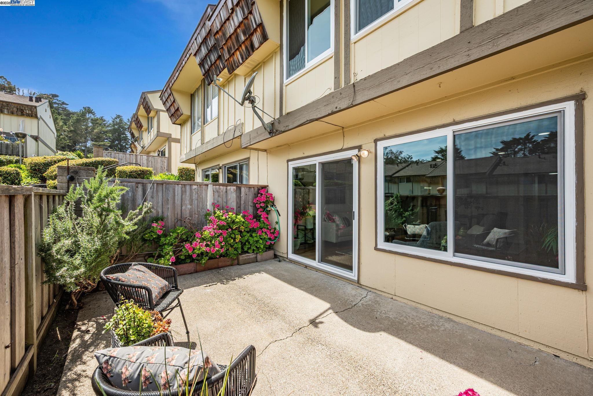 Detail Gallery Image 25 of 28 For 2751 Duhallow Way, South San Francisco,  CA 94080 - 3 Beds | 1/1 Baths