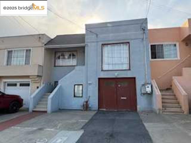 Detail Gallery Image 1 of 26 For 814 Schwerin St, Daly City,  CA 94014 - 4 Beds | 2 Baths