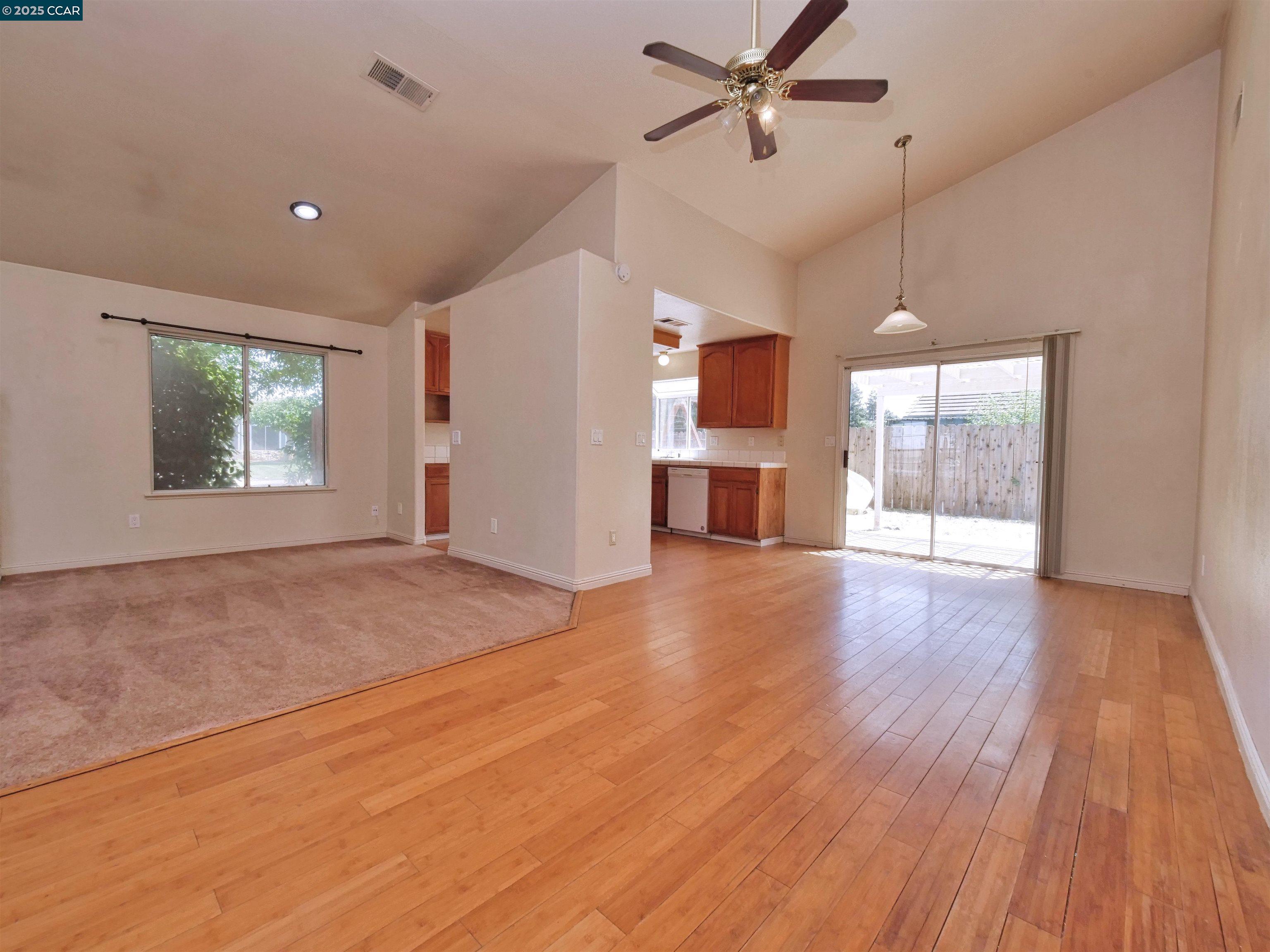 Detail Gallery Image 11 of 60 For 4300 Cannington Lane, Salida,  CA 95368-9726 - 4 Beds | 2 Baths