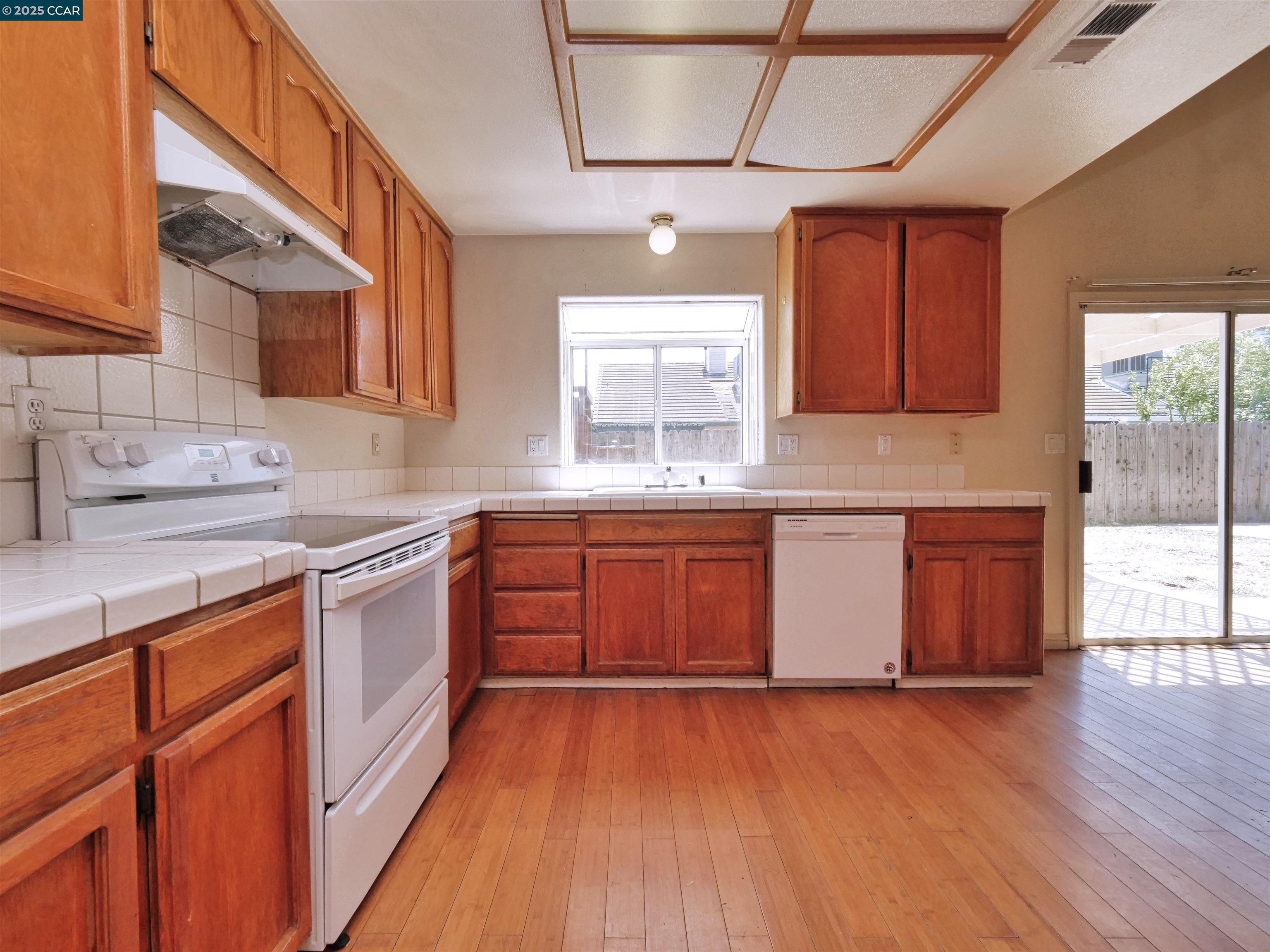 Detail Gallery Image 15 of 60 For 4300 Cannington Lane, Salida,  CA 95368-9726 - 4 Beds | 2 Baths