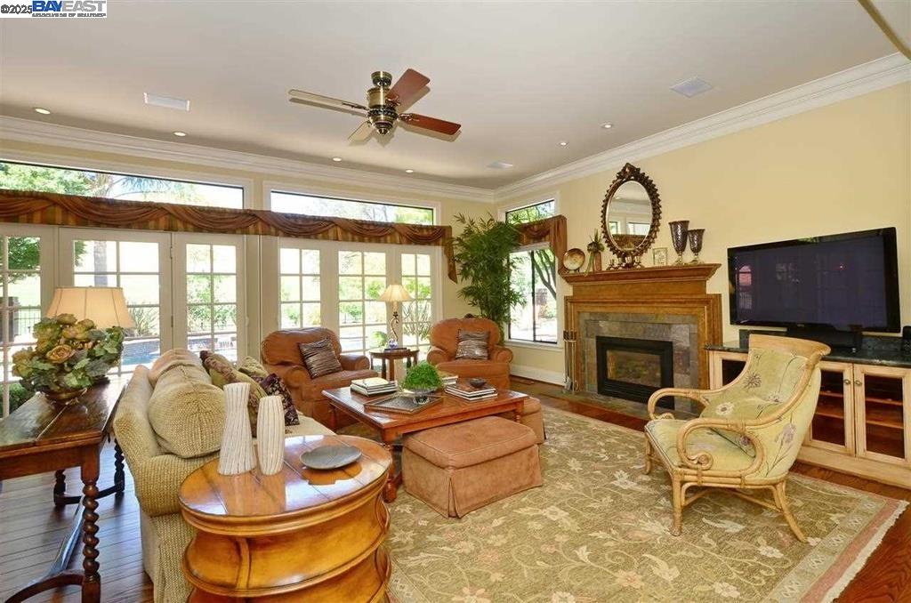 Detail Gallery Image 4 of 17 For 5045 Blackhawk Dr., Danville,  CA 94506 - 4 Beds | 3 Baths