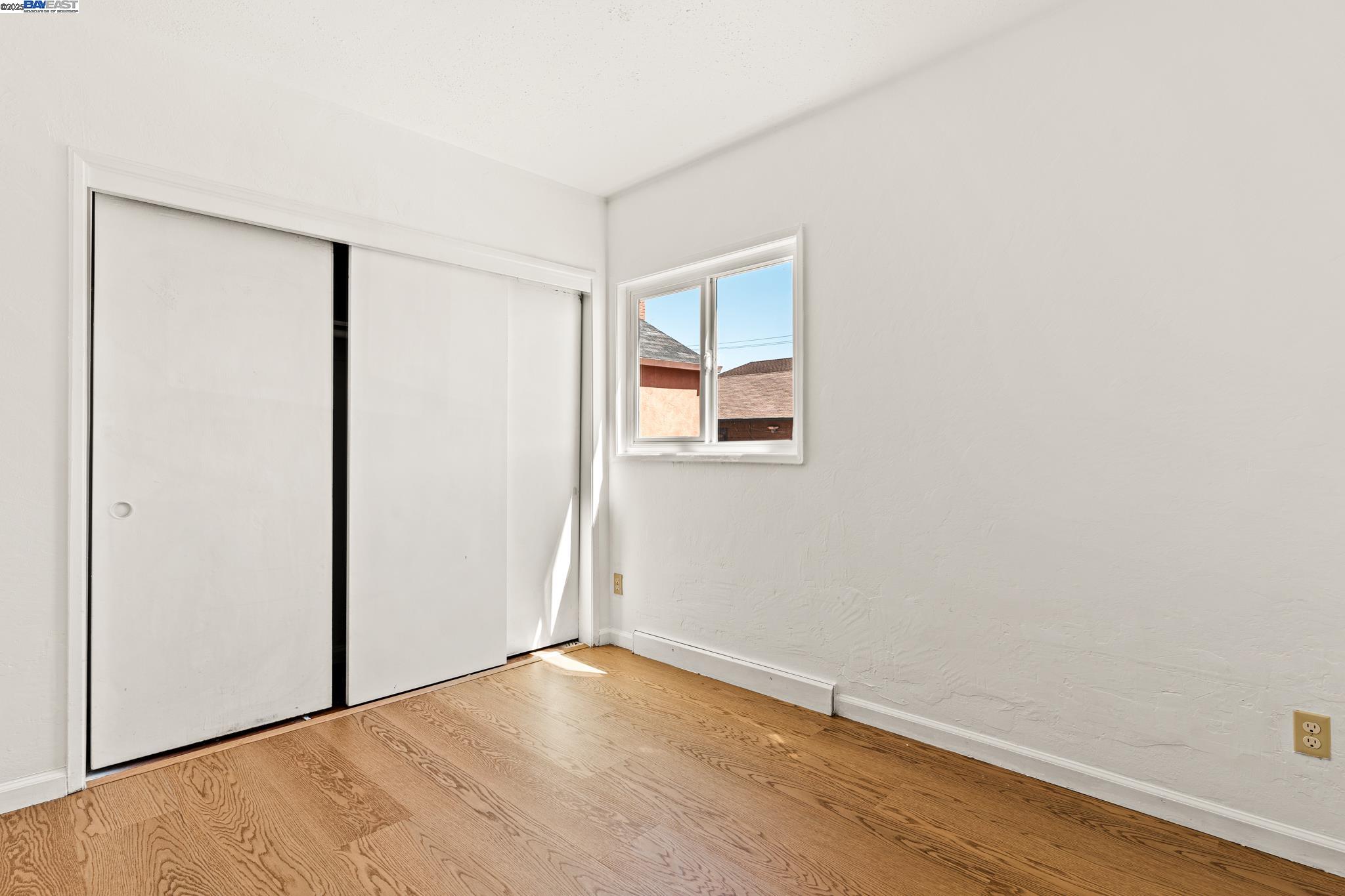 Detail Gallery Image 18 of 49 For 1015 82nd Ave, Oakland,  CA 94621 - 5 Beds | 3 Baths