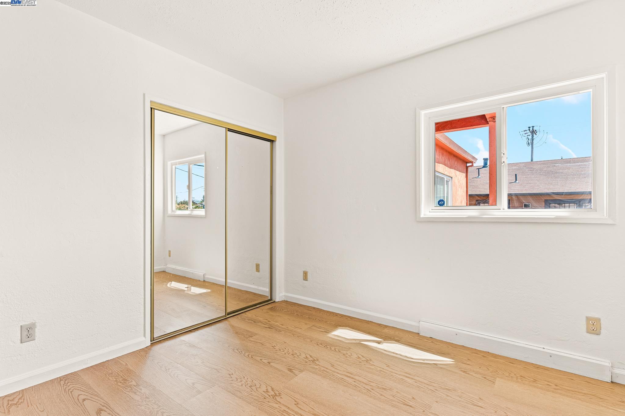 Detail Gallery Image 20 of 49 For 1015 82nd Ave, Oakland,  CA 94621 - 5 Beds | 3 Baths