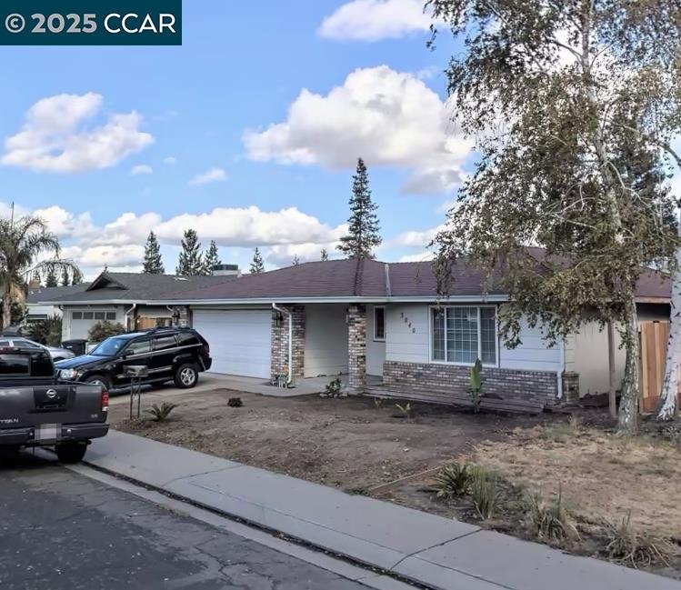 Front Image Thumbnail for CC41106683