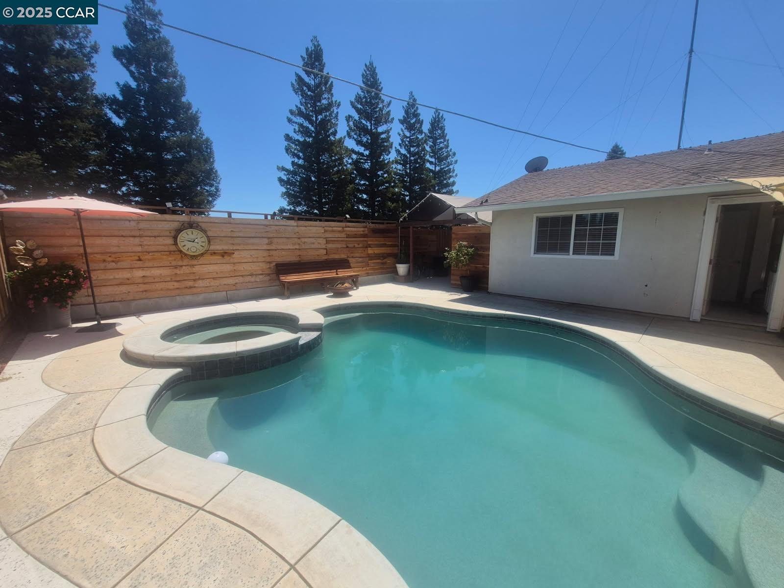 Detail Gallery Image 11 of 14 For 3040 Maplenut Ave., Modesto,  CA 95350 - 4 Beds | 2 Baths