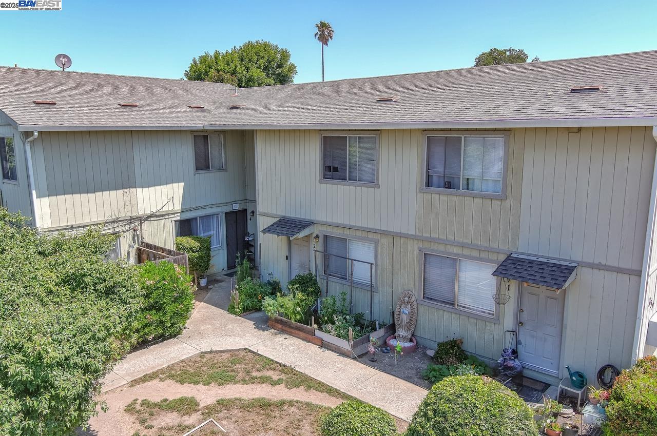 350 Smalley Ave, Hayward, California 94541, ,Commercial Sale,For Sale,350 Smalley Ave,41106685