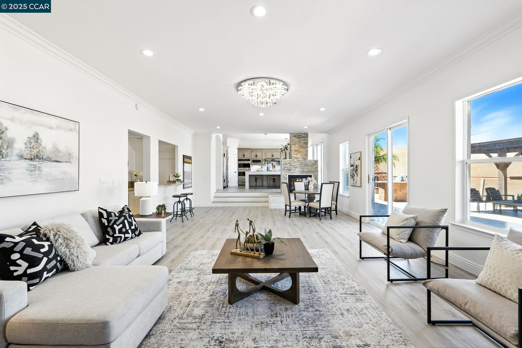 Detail Gallery Image 16 of 55 For 1023 Pebble Beach Dr, Clayton,  CA 94517 - 5 Beds | 3/1 Baths