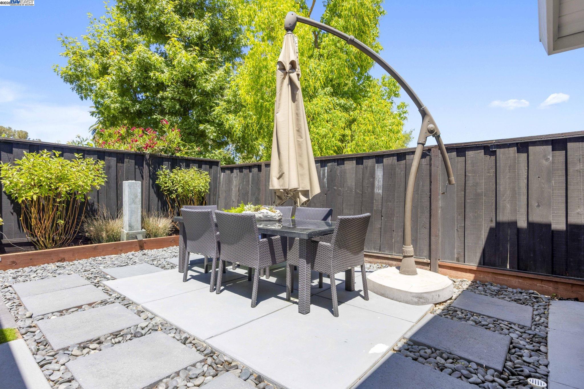 4525 Entrada Ct, Pleasanton, California 94566, 3 Bedrooms Bedrooms, 7 Rooms Rooms,2 BathroomsBathrooms,Residential,For Sale,4525 Entrada Ct,41106692
