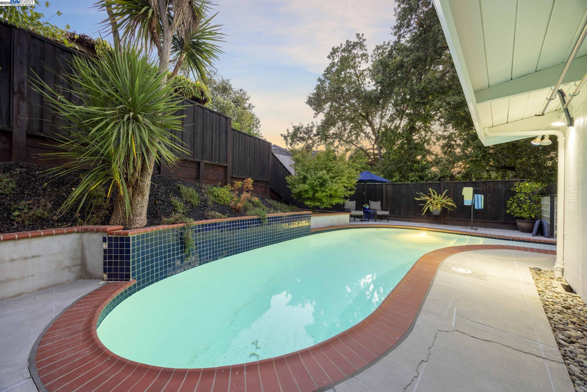 4525 Entrada Ct, Pleasanton, California 94566, 3 Bedrooms Bedrooms, 7 Rooms Rooms,2 BathroomsBathrooms,Residential,For Sale,4525 Entrada Ct,41106692