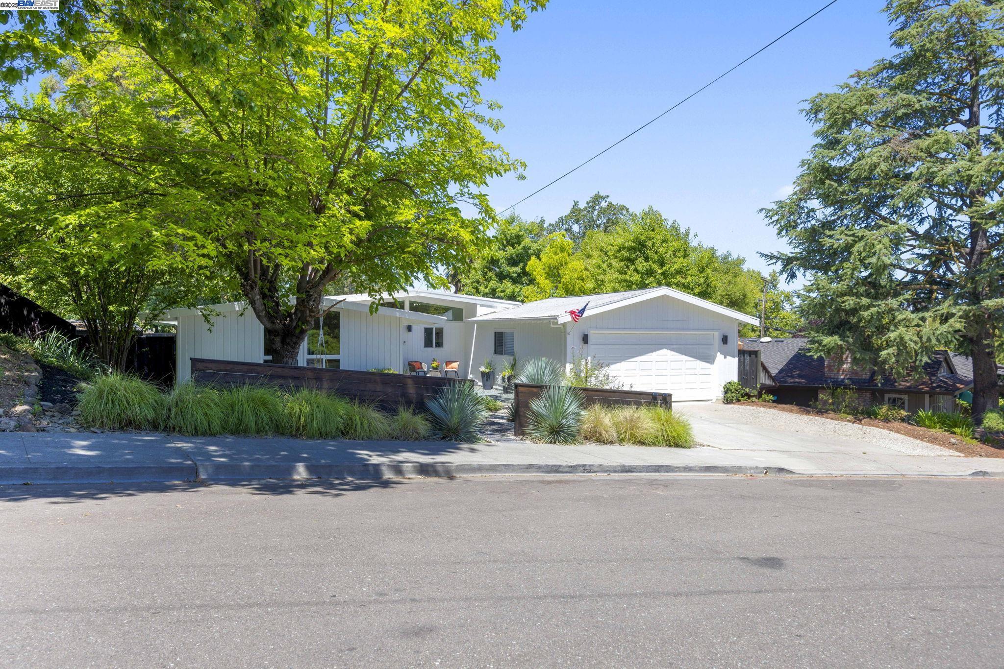 4525 Entrada Ct, Pleasanton, California 94566, 3 Bedrooms Bedrooms, 7 Rooms Rooms,2 BathroomsBathrooms,Residential,For Sale,4525 Entrada Ct,41106692