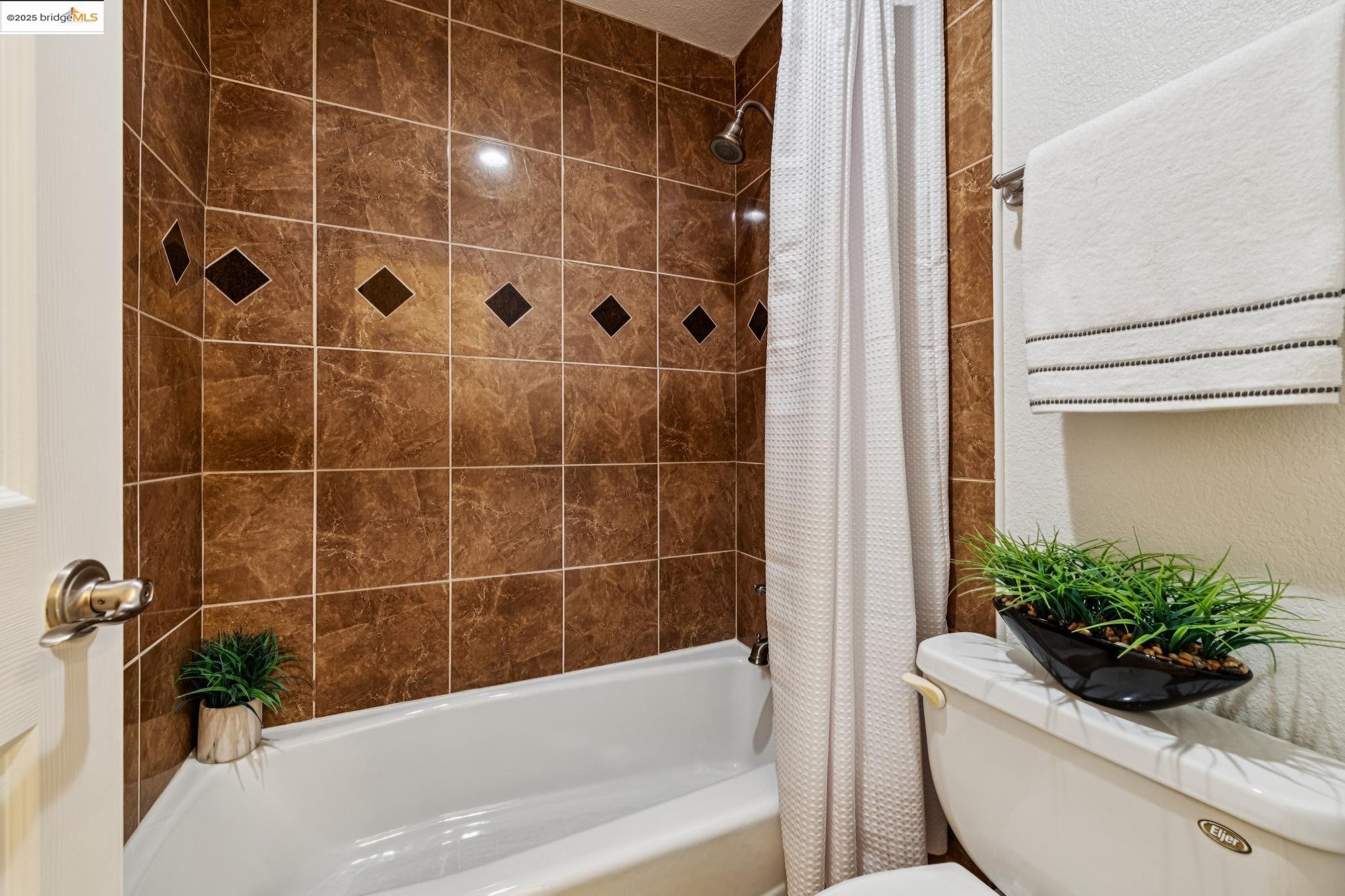 Photo #33: 41106695 Listing: Photo #33