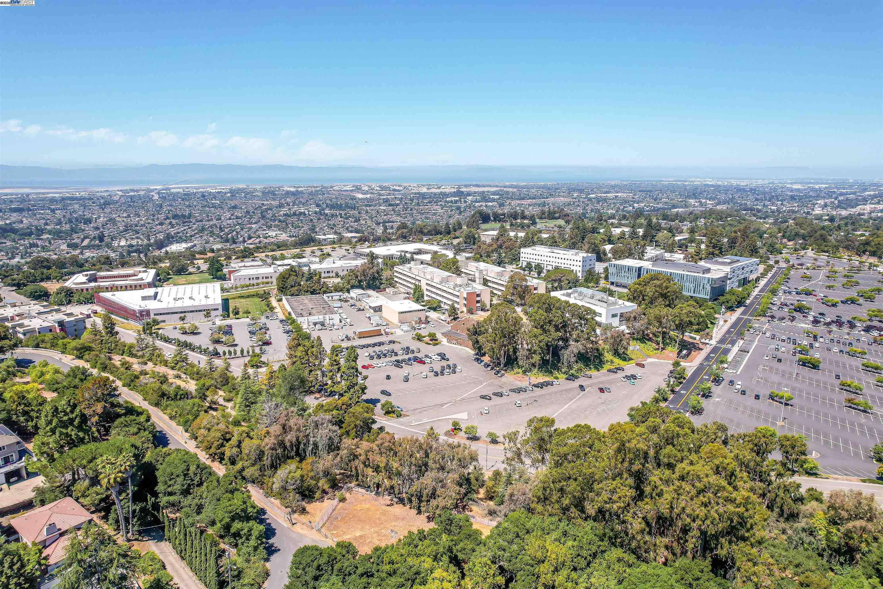 2437 Saint Helena Dr # 4, Hayward, California 94542, 2 Bedrooms Bedrooms, 4 Rooms Rooms,1 BathroomBathrooms,Residential,For Sale,2437 Saint Helena Dr # 4,41106698