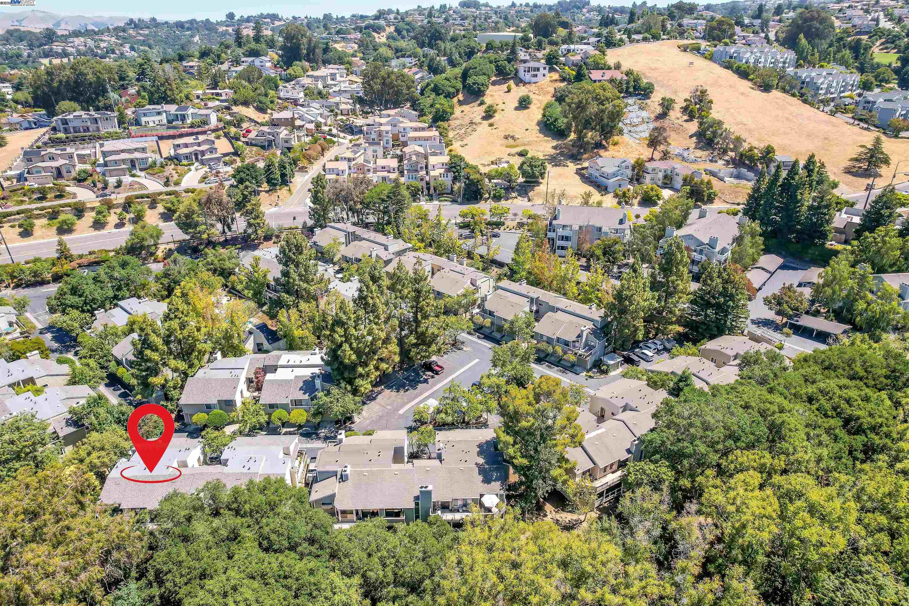 2437 Saint Helena Dr # 4, Hayward, California 94542, 2 Bedrooms Bedrooms, 4 Rooms Rooms,1 BathroomBathrooms,Residential,For Sale,2437 Saint Helena Dr # 4,41106698