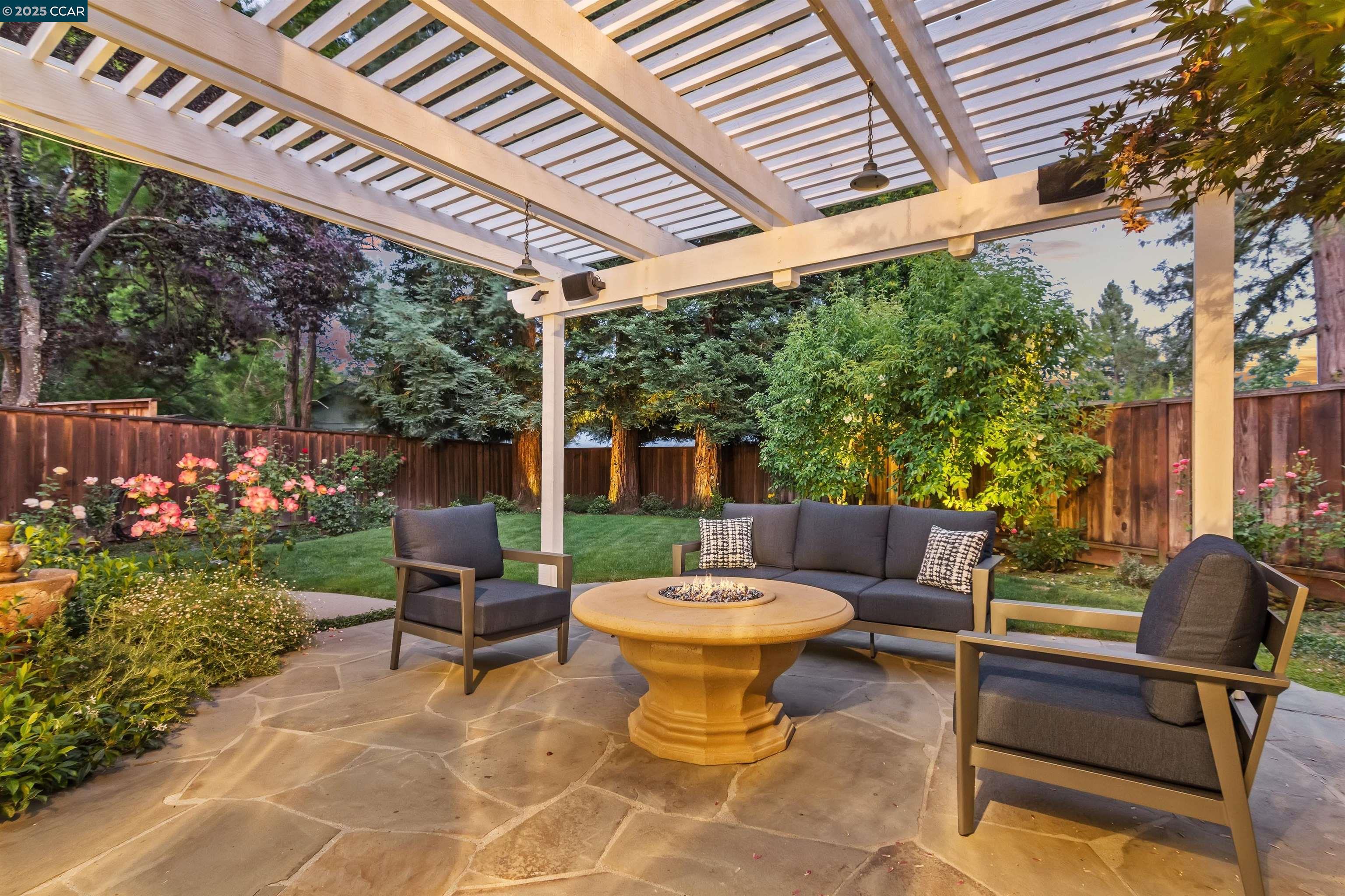 61 Corte Maria, Moraga, California 94556, 5 Bedrooms Bedrooms, 11 Rooms Rooms,3 BathroomsBathrooms,Residential,For Sale,61 Corte Maria,41106699