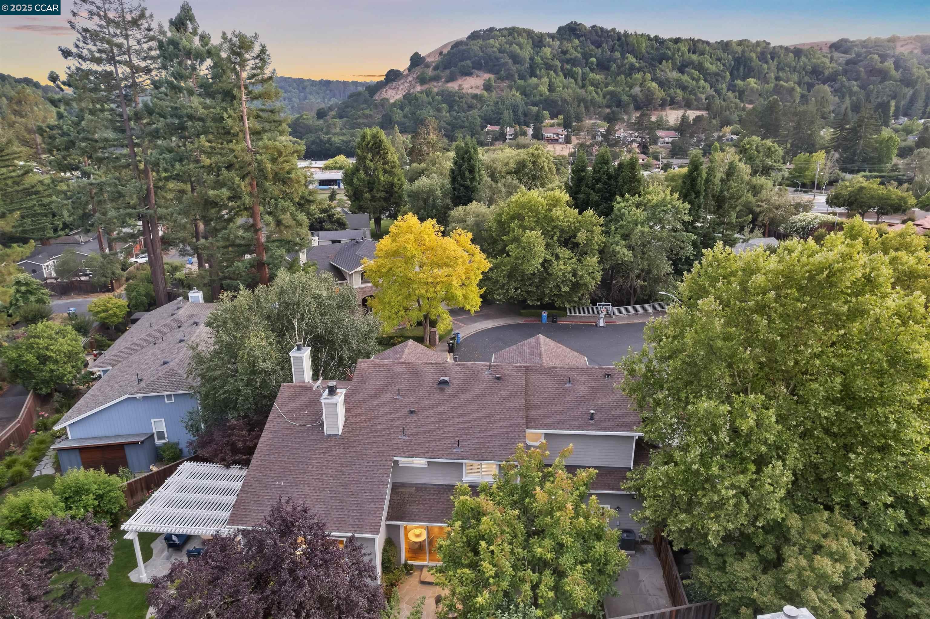 61 Corte Maria, Moraga, California 94556, 5 Bedrooms Bedrooms, 11 Rooms Rooms,3 BathroomsBathrooms,Residential,For Sale,61 Corte Maria,41106699