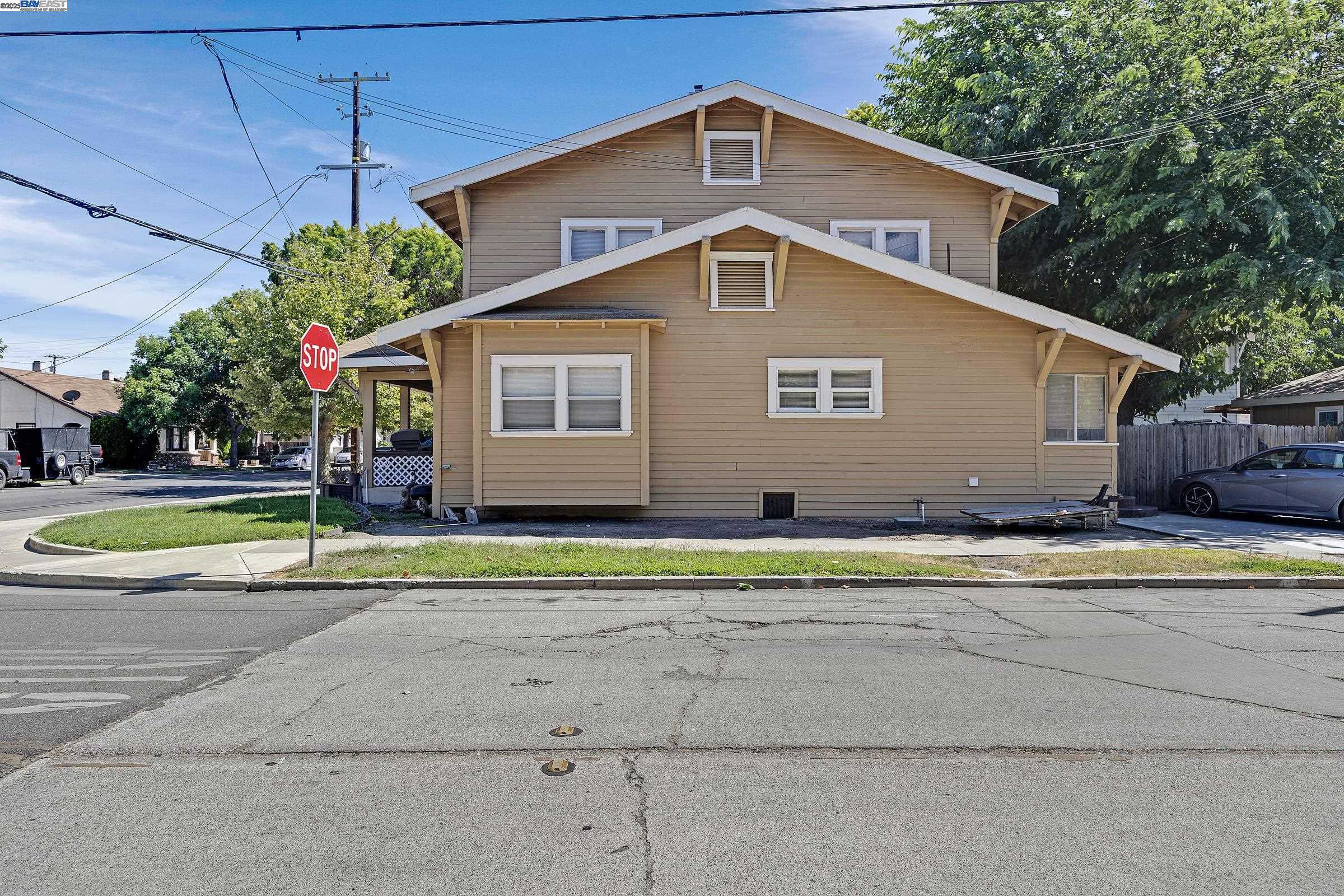 1241 Parker Ave, Tracy, California 95376, ,Residential Income,For Sale,1241 Parker Ave,41106700