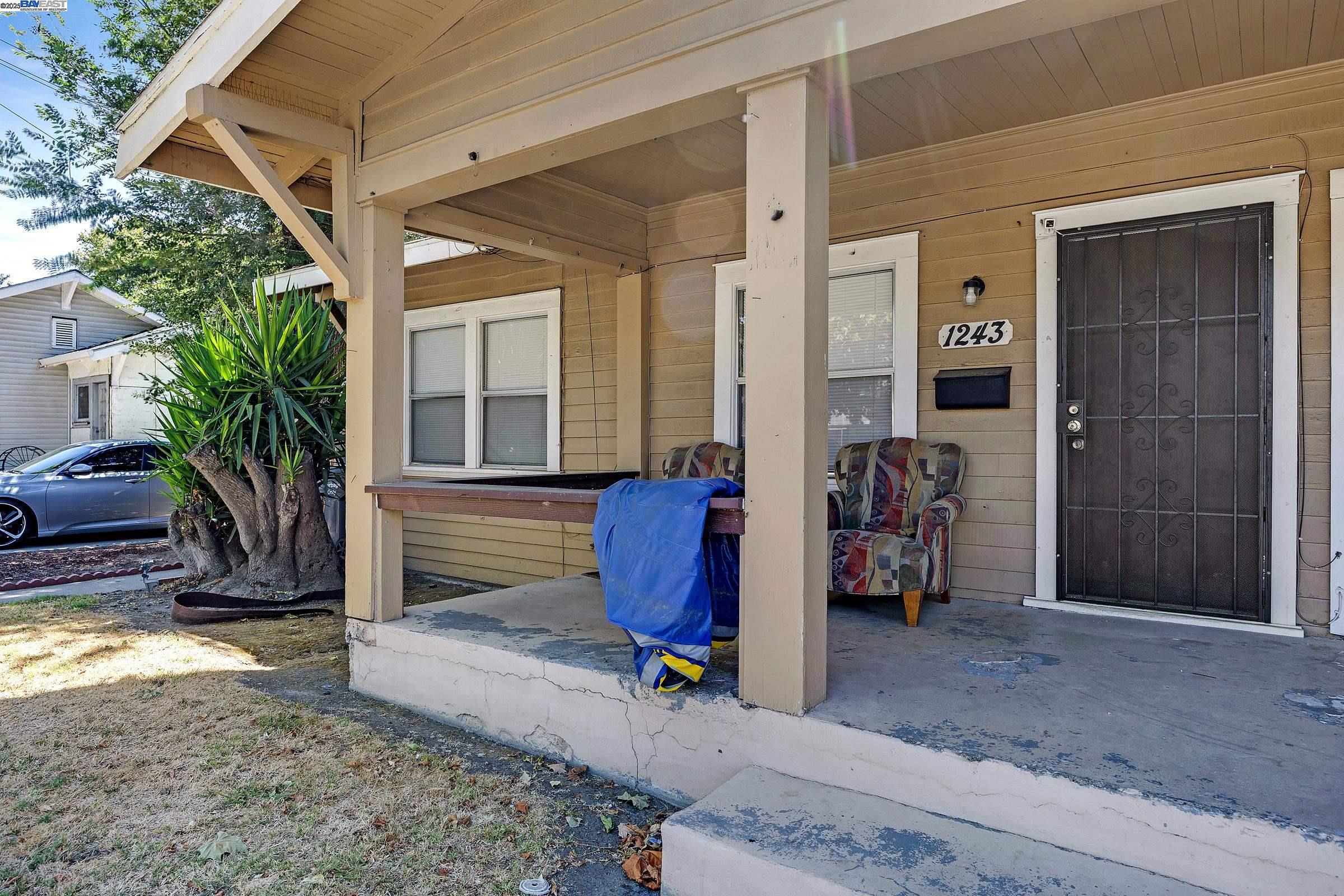1241 Parker Ave, Tracy, California 95376, ,Residential Income,For Sale,1241 Parker Ave,41106700