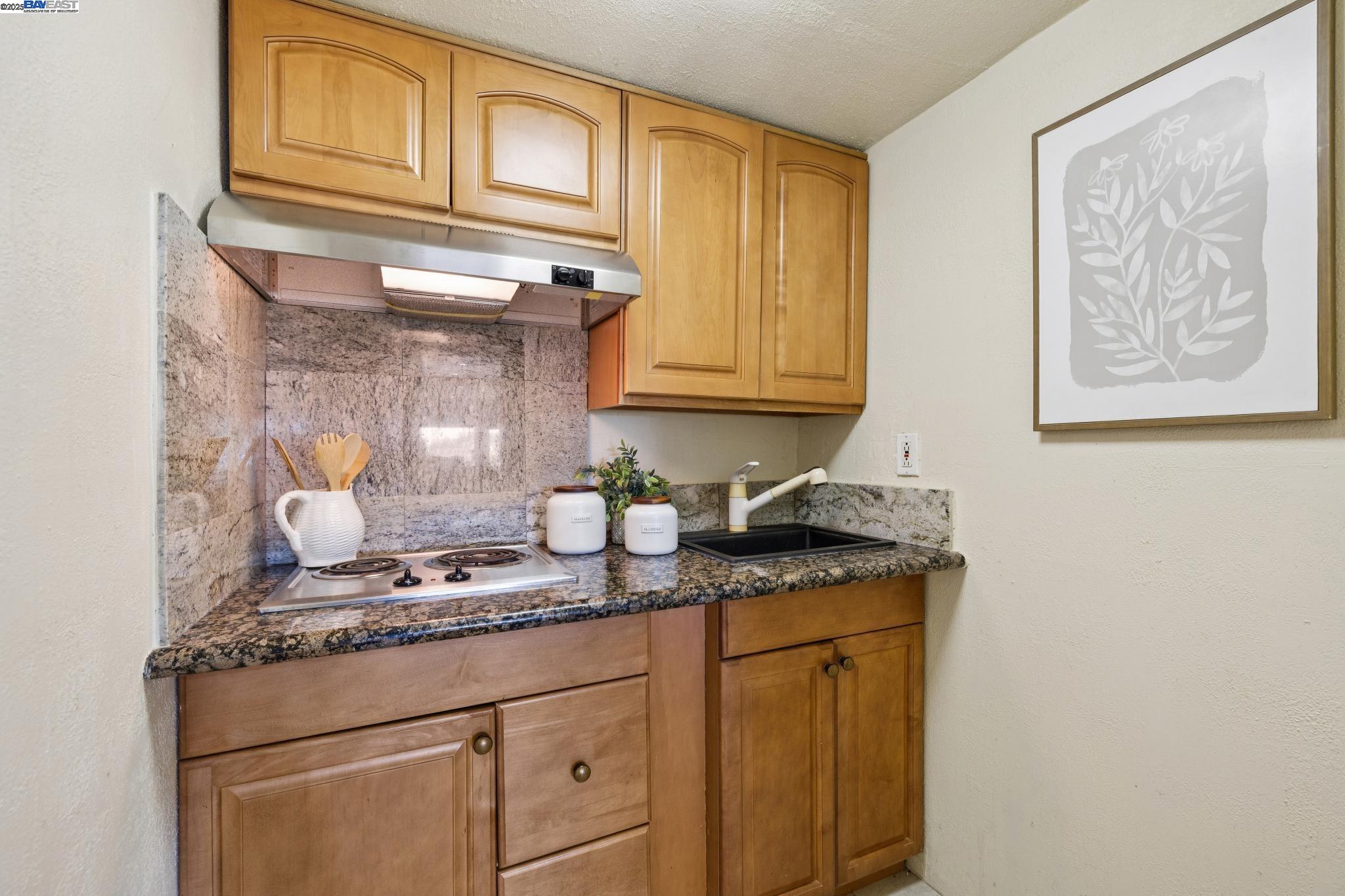 2140 Pullman Ave, Belmont, California 94002, 4 Bedrooms Bedrooms, 9 Rooms Rooms,4 BathroomsBathrooms,Residential,For Sale,2140 Pullman Ave,41106705