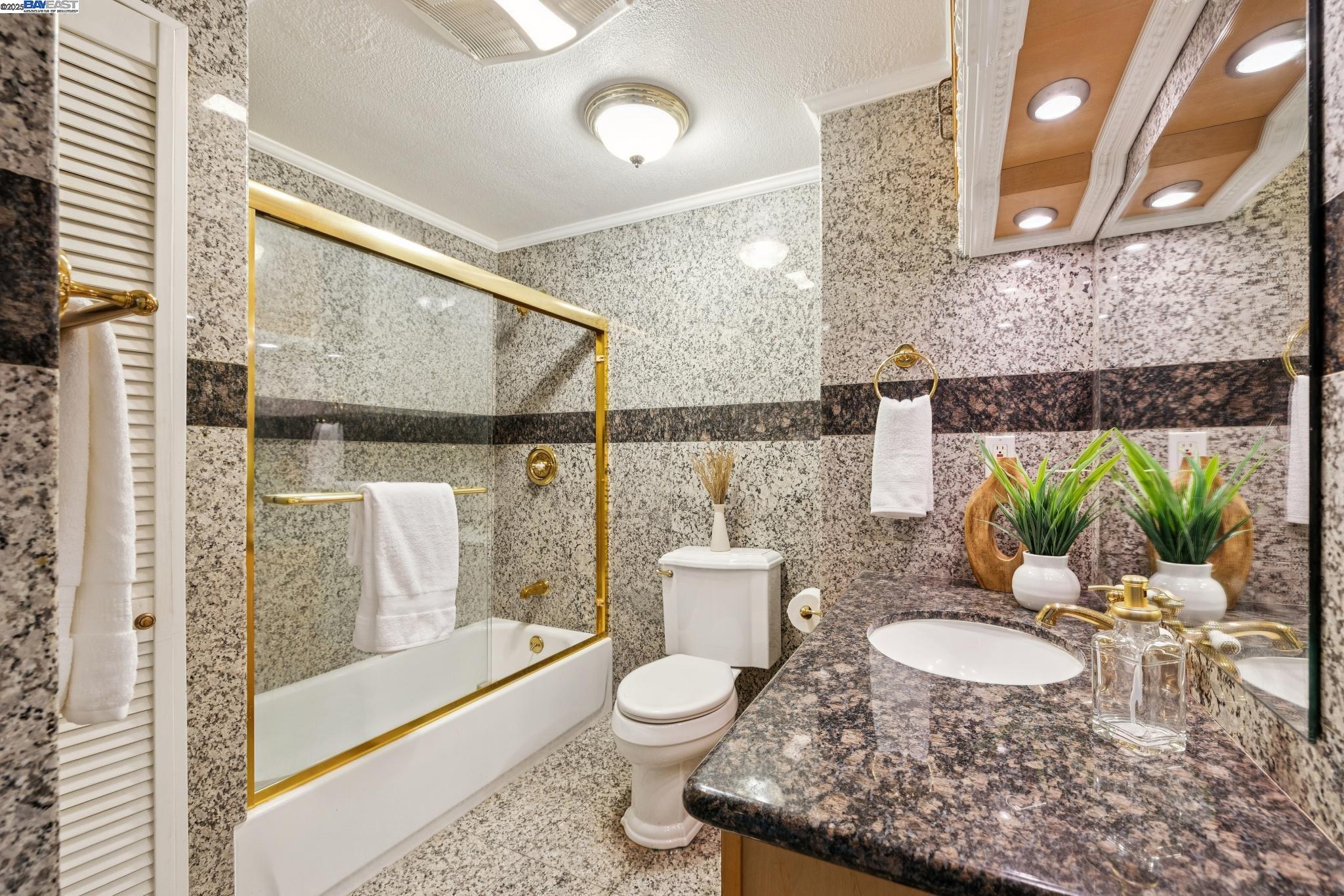 2140 Pullman Ave, Belmont, California 94002, 4 Bedrooms Bedrooms, 9 Rooms Rooms,4 BathroomsBathrooms,Residential,For Sale,2140 Pullman Ave,41106705