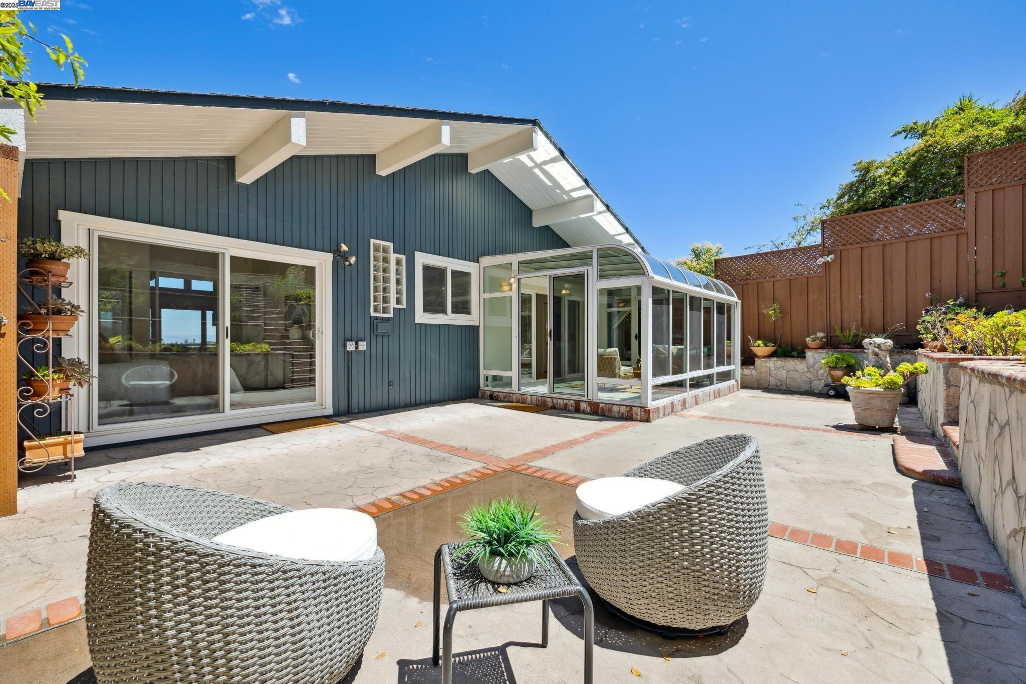 2140 Pullman Ave, Belmont, California 94002, 4 Bedrooms Bedrooms, 9 Rooms Rooms,4 BathroomsBathrooms,Residential,For Sale,2140 Pullman Ave,41106705